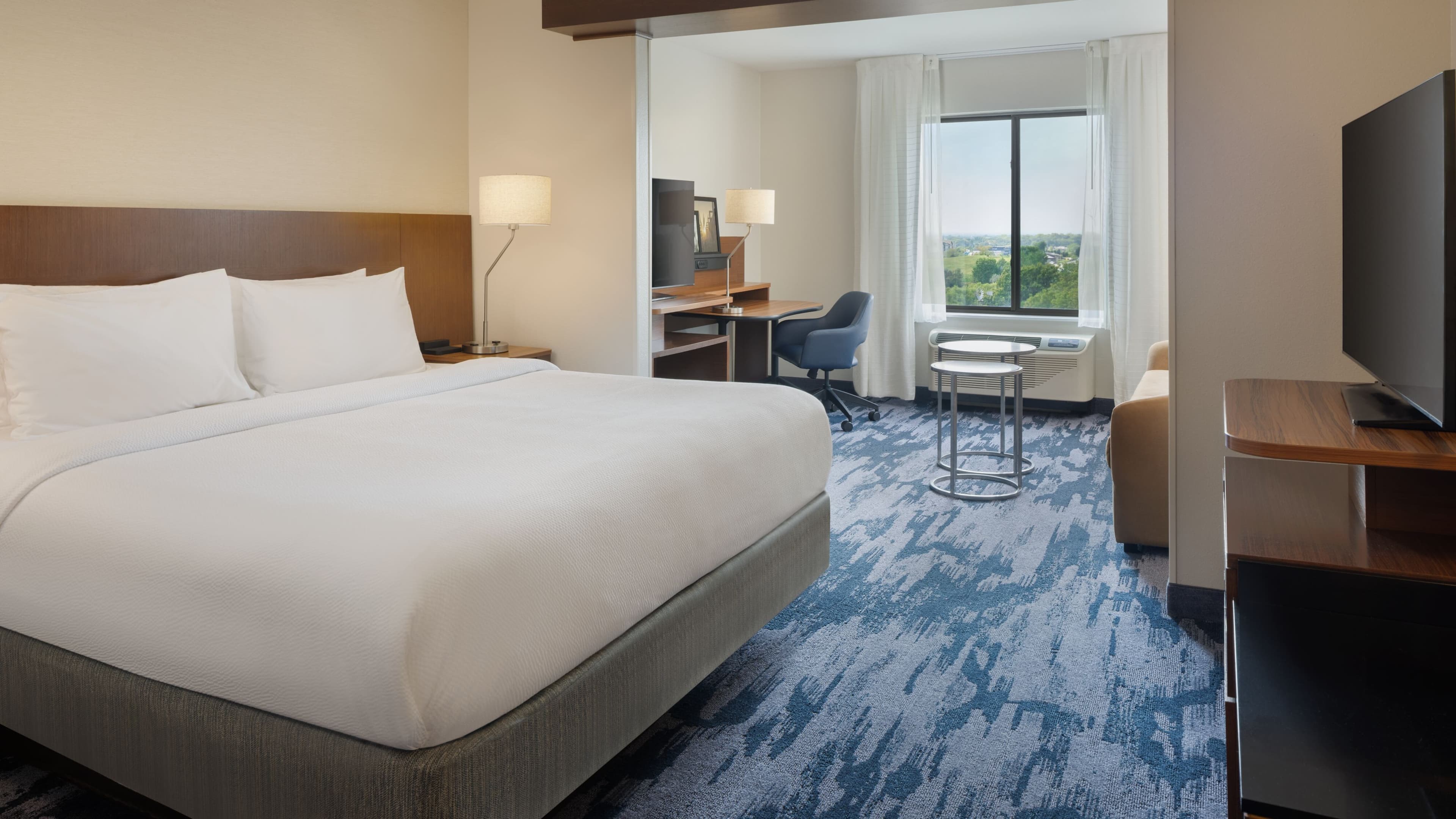 Fairfield Inn & Suites Lincoln Southeast - Image 2