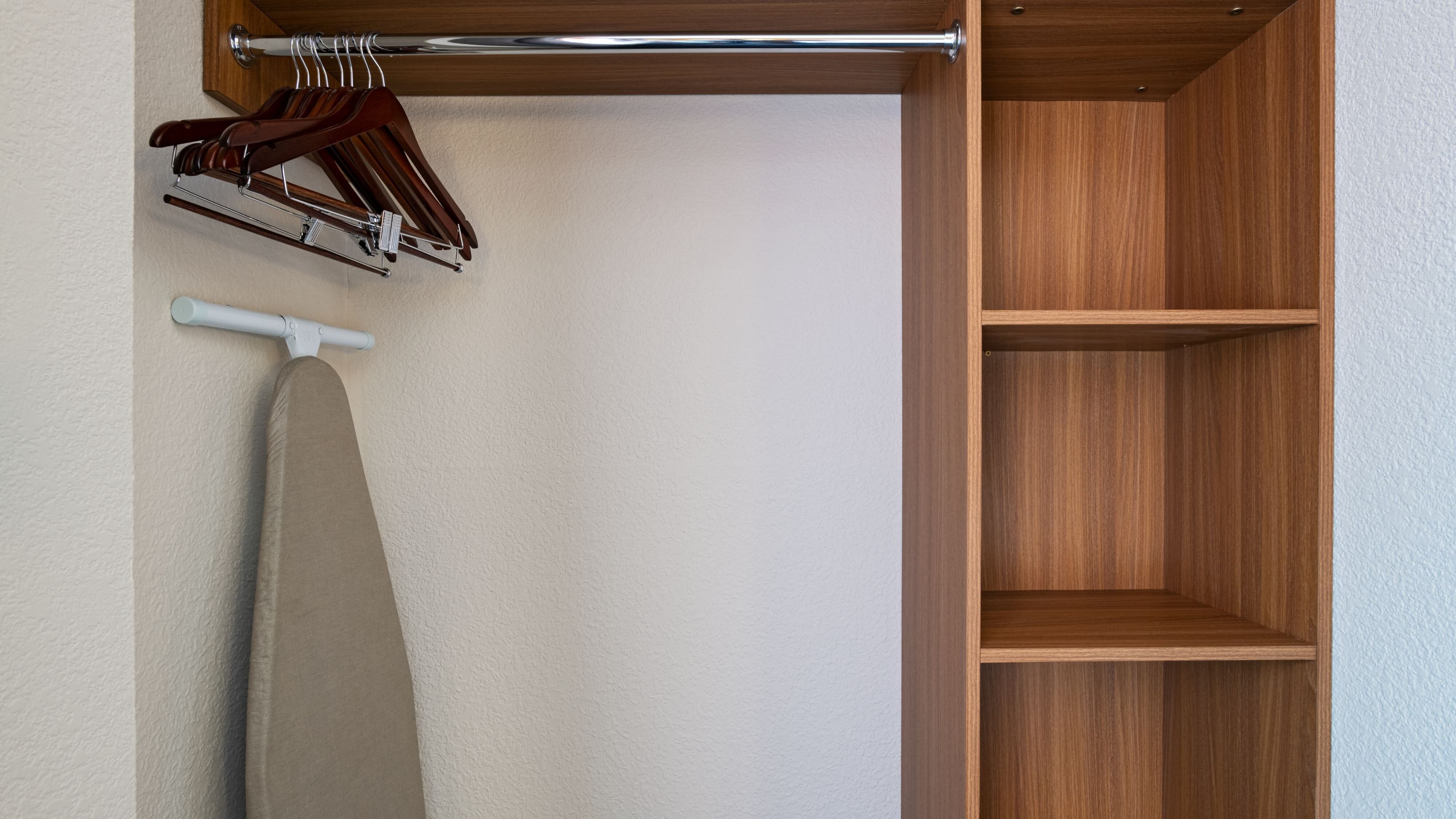 Fairfield Inn & Suites Kansas City Airport — 8