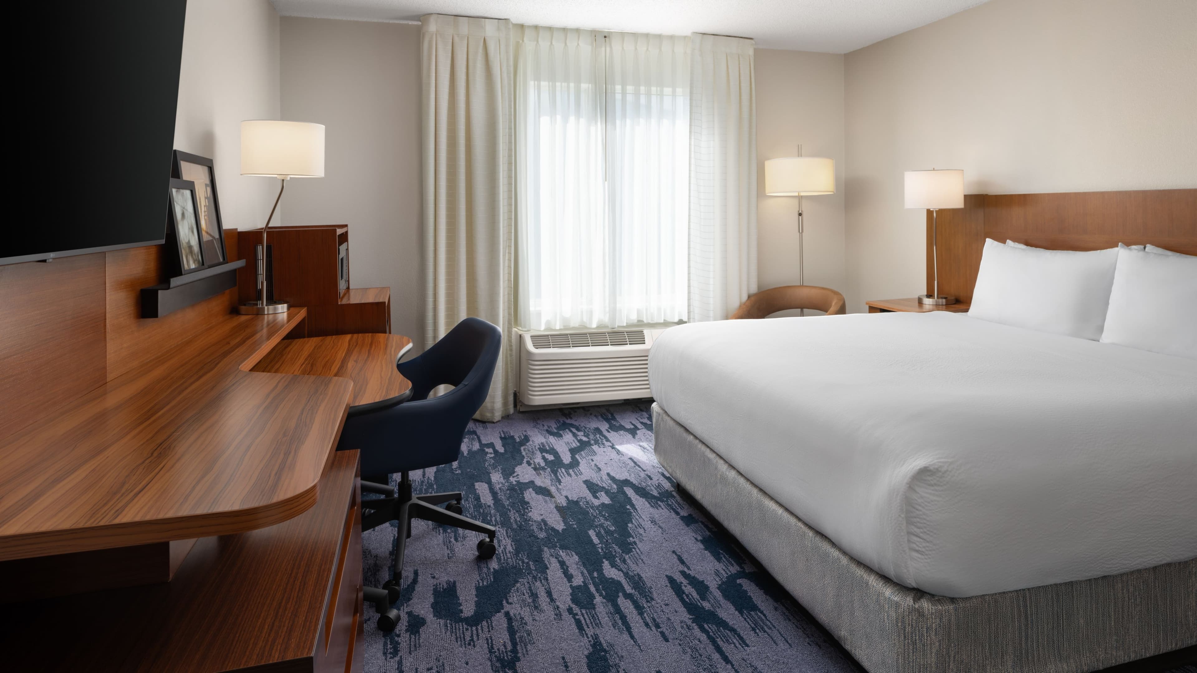 Single King Room - Image 1