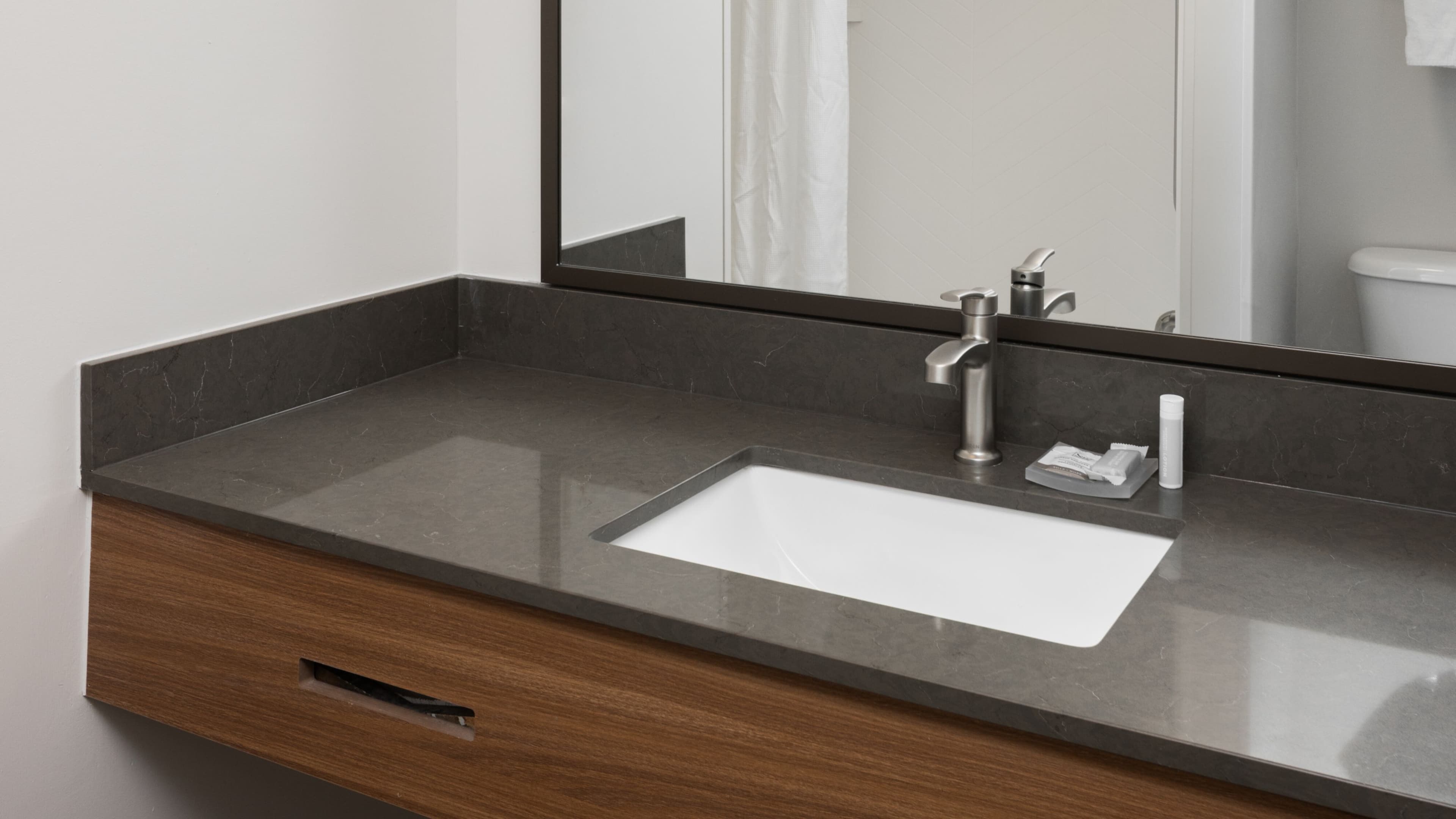 Fairfield Inn & Suites Muskegon Norton Shores — 22