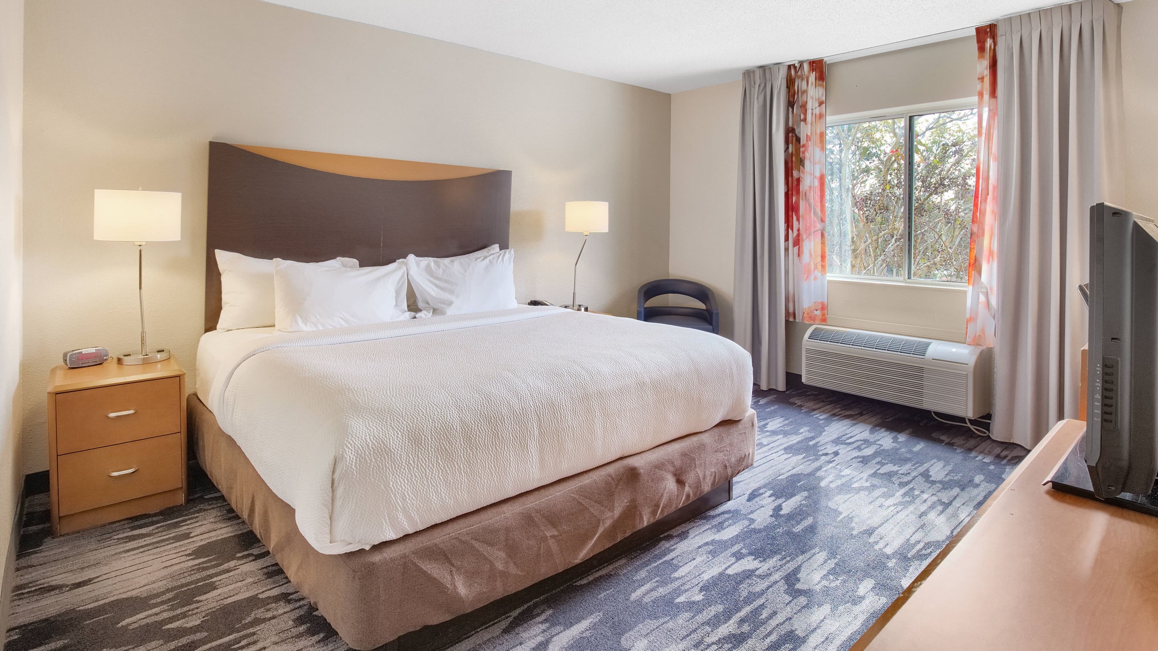 Fairfield Inn & Suites Mobile — 16