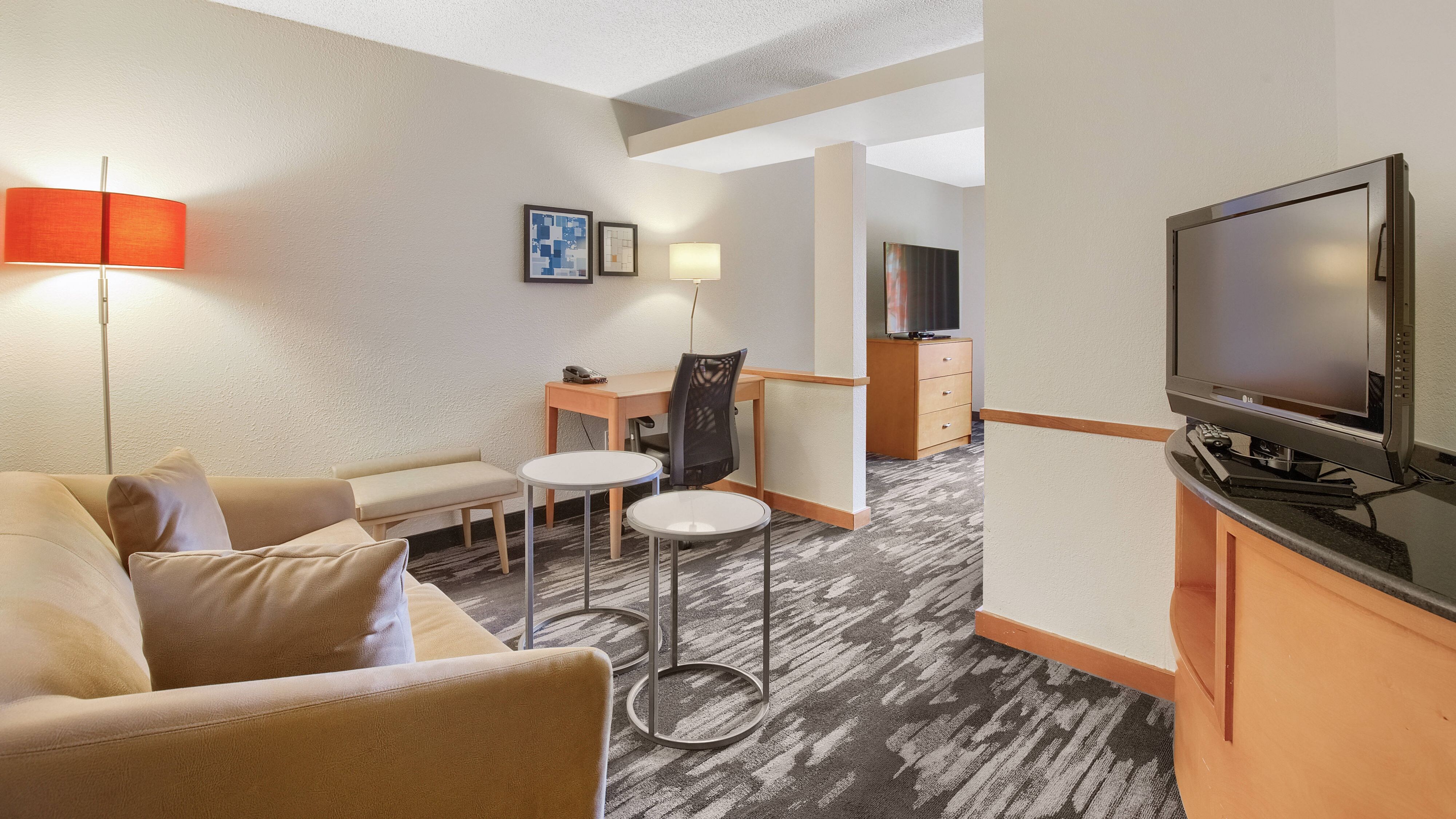 Fairfield Inn & Suites Mobile — 15