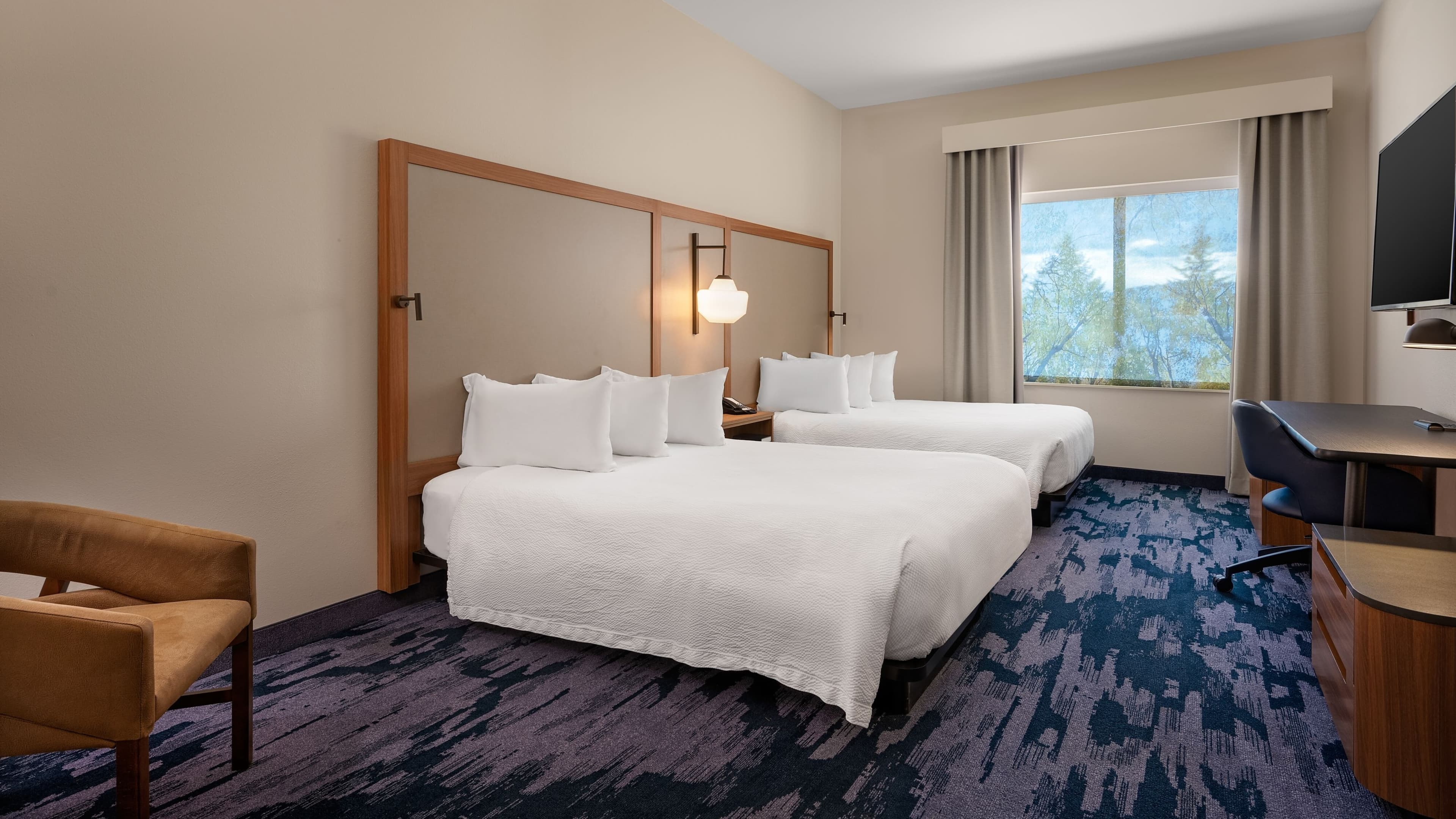 Double Queen Room - Image 1