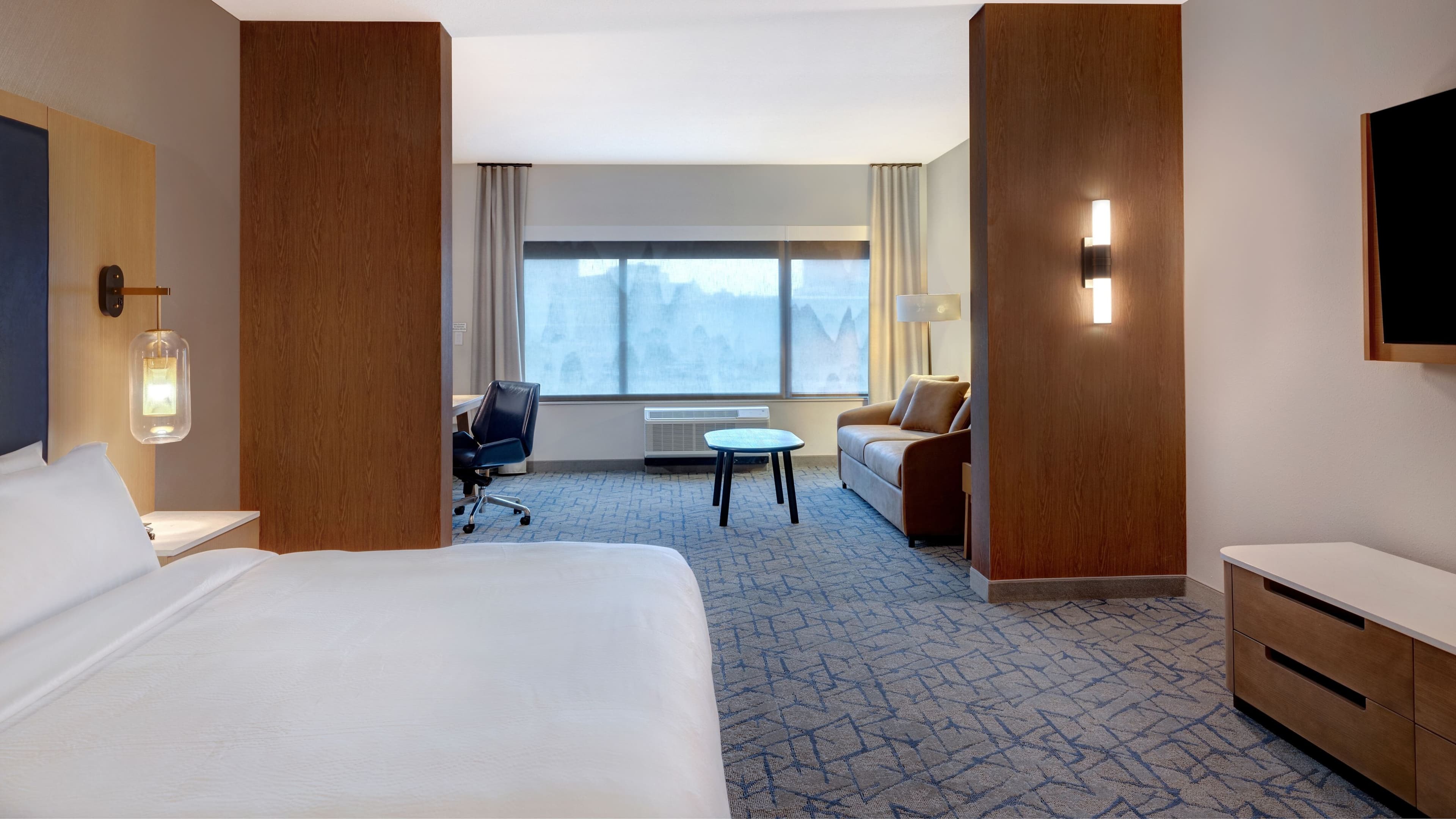 Fairfield Inn & Suites Minneapolis Downtown - Image 5