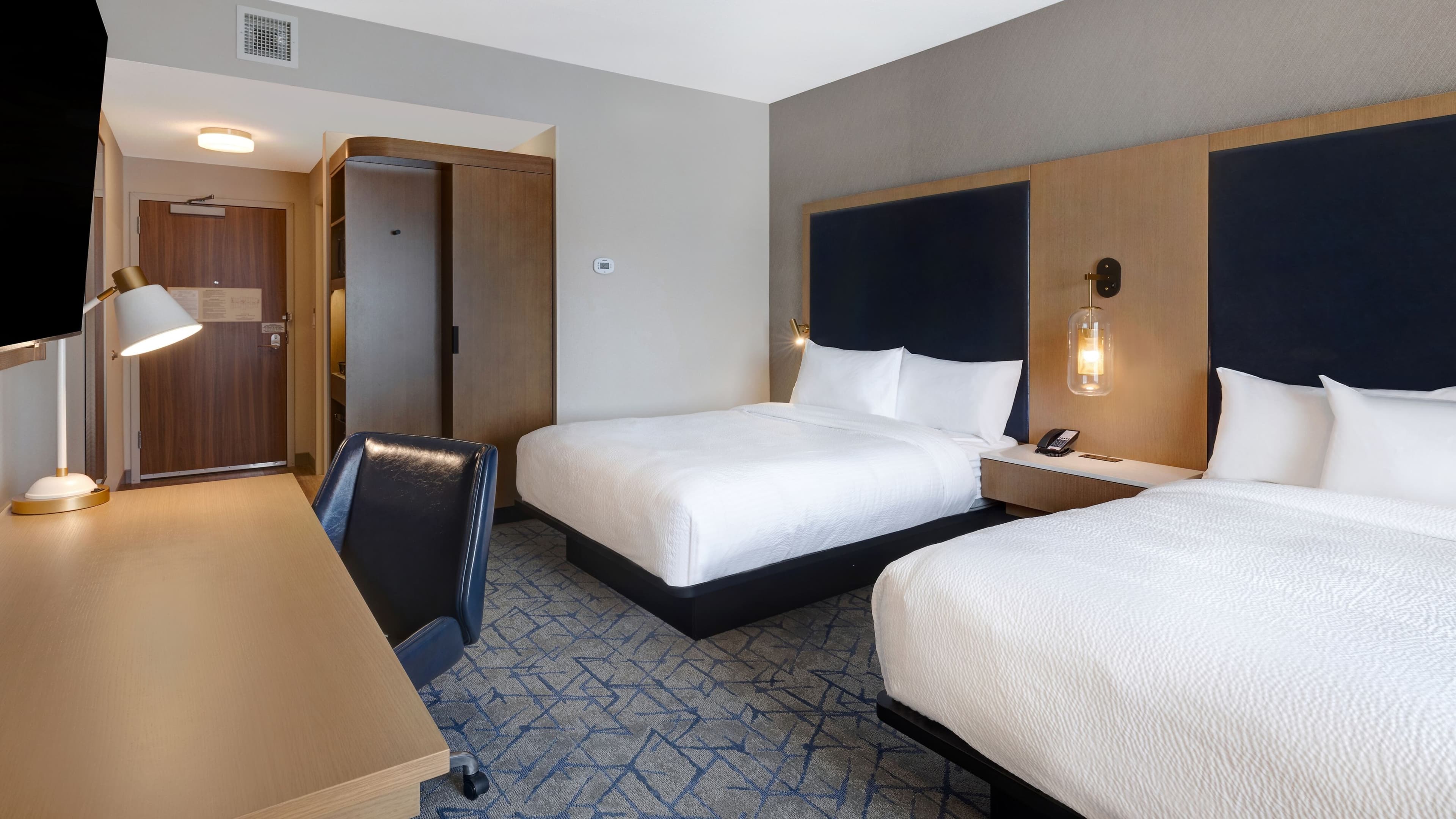 Fairfield Inn & Suites Minneapolis Downtown — 19