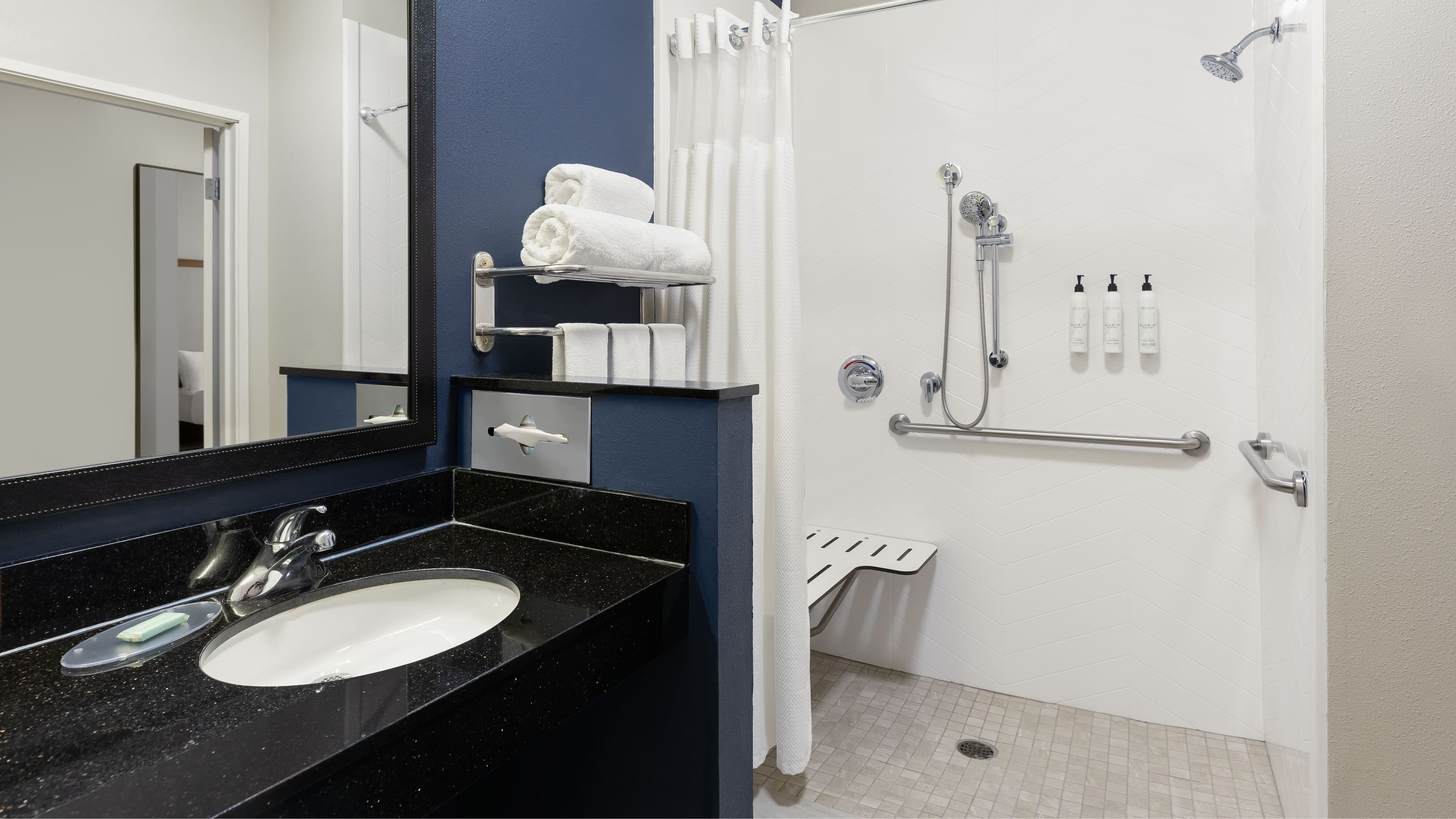 Fairfield Inn & Suites Minneapolis St. Paul/Roseville — 5