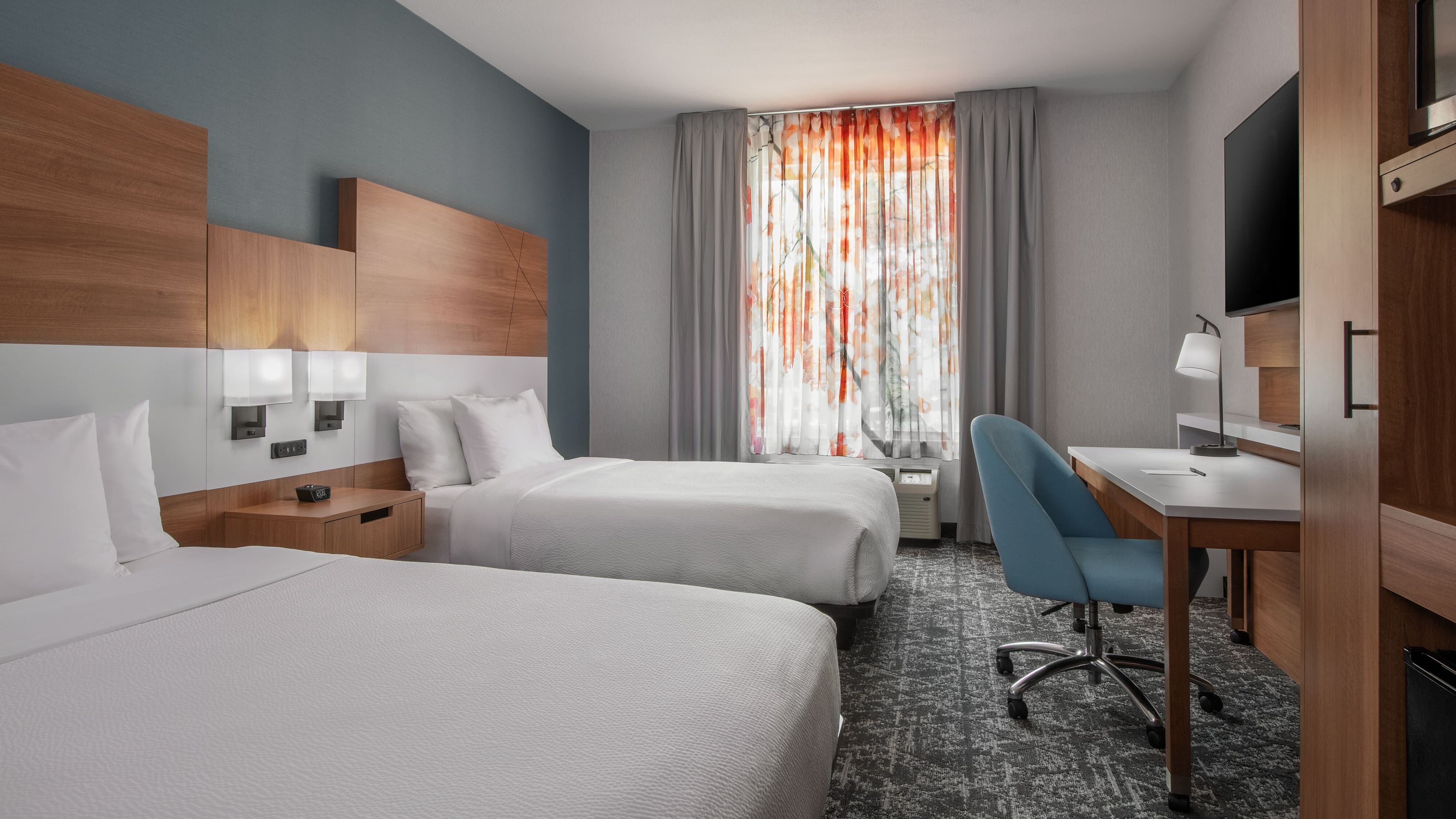 Fairfield Inn & Suites Oakland Hayward — 10