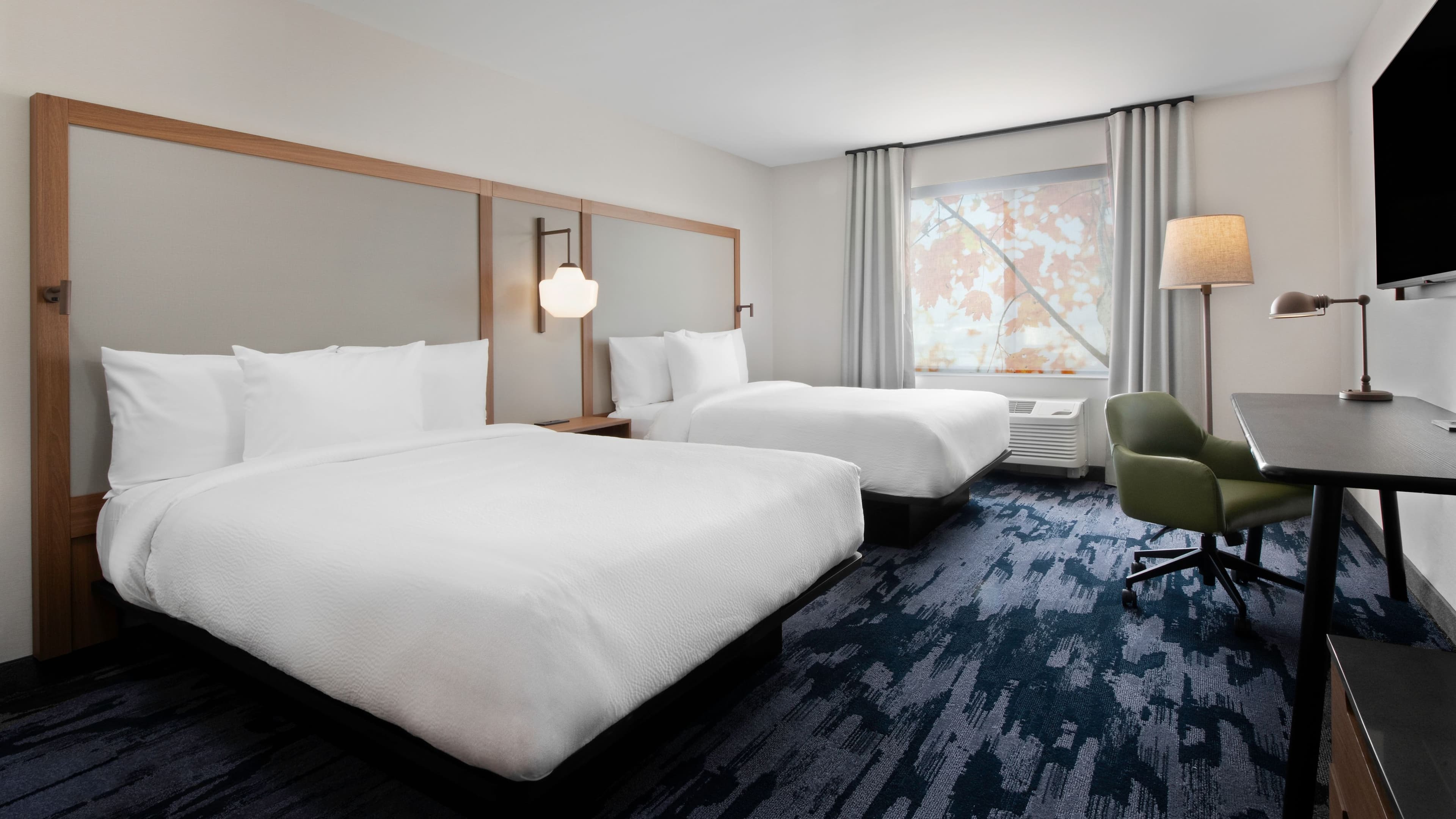 Fairfield Inn & Suites Chino — 7