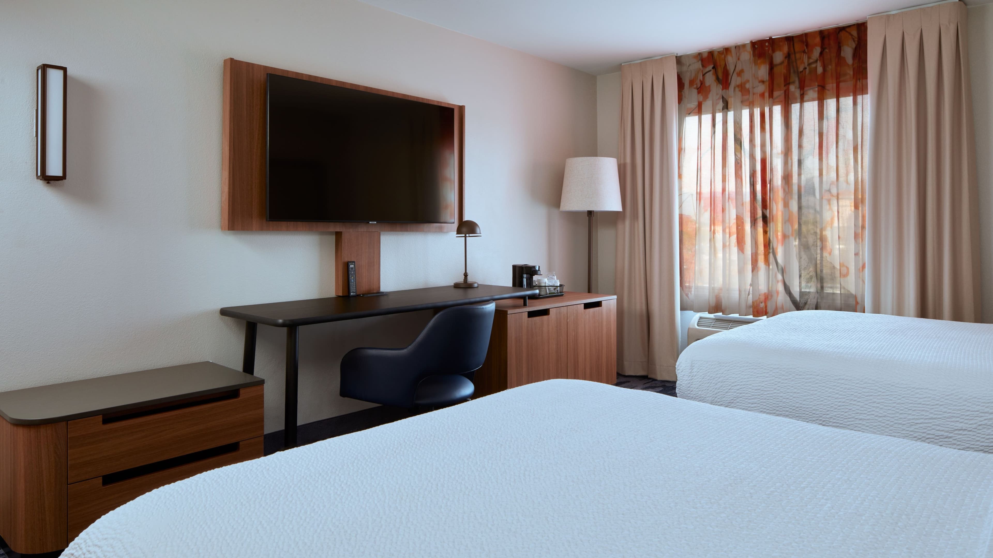 Fairfield Inn & Suites San Bernardino — 7