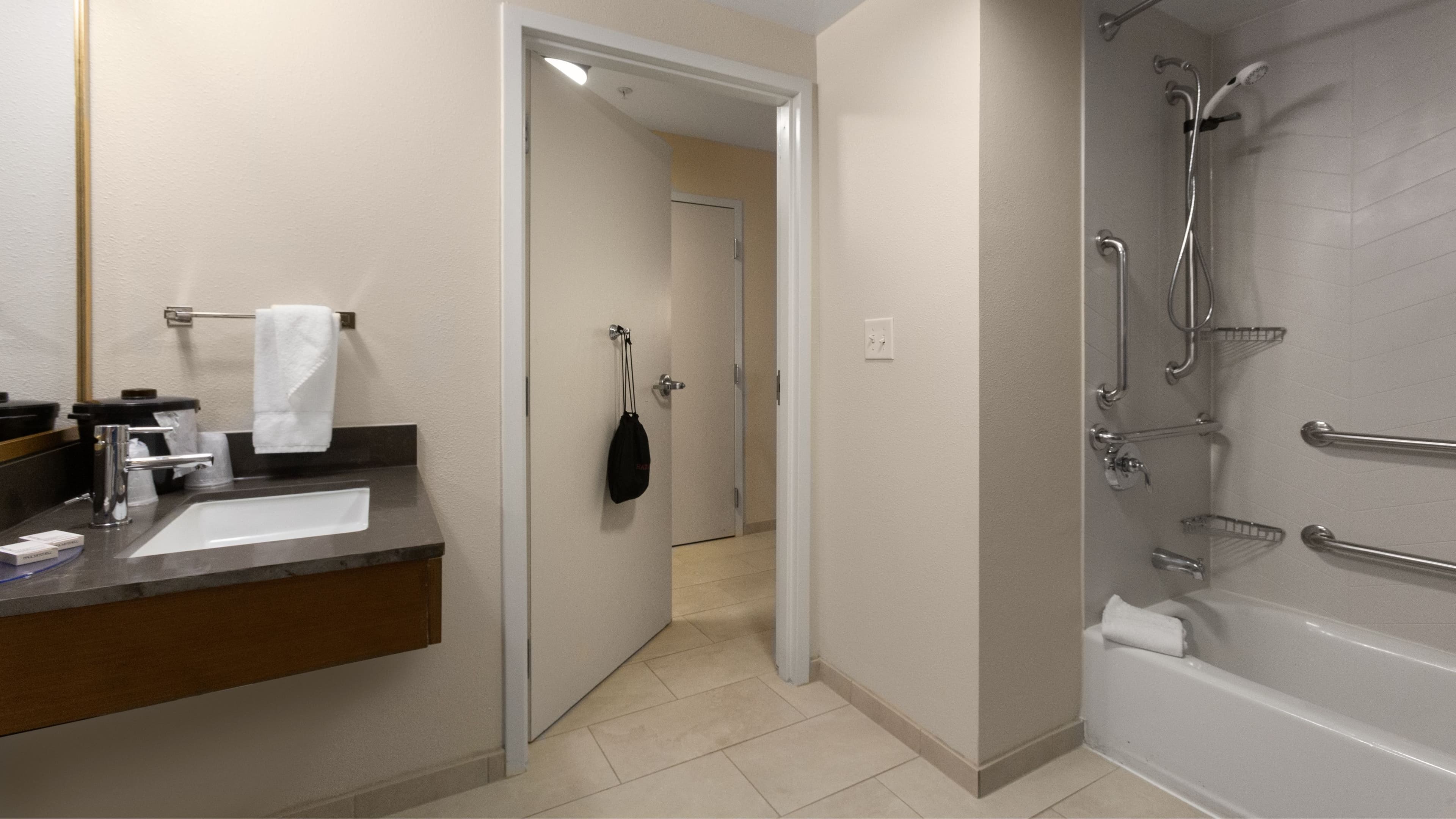 Fairfield Inn & Suites Elizabeth City — 9