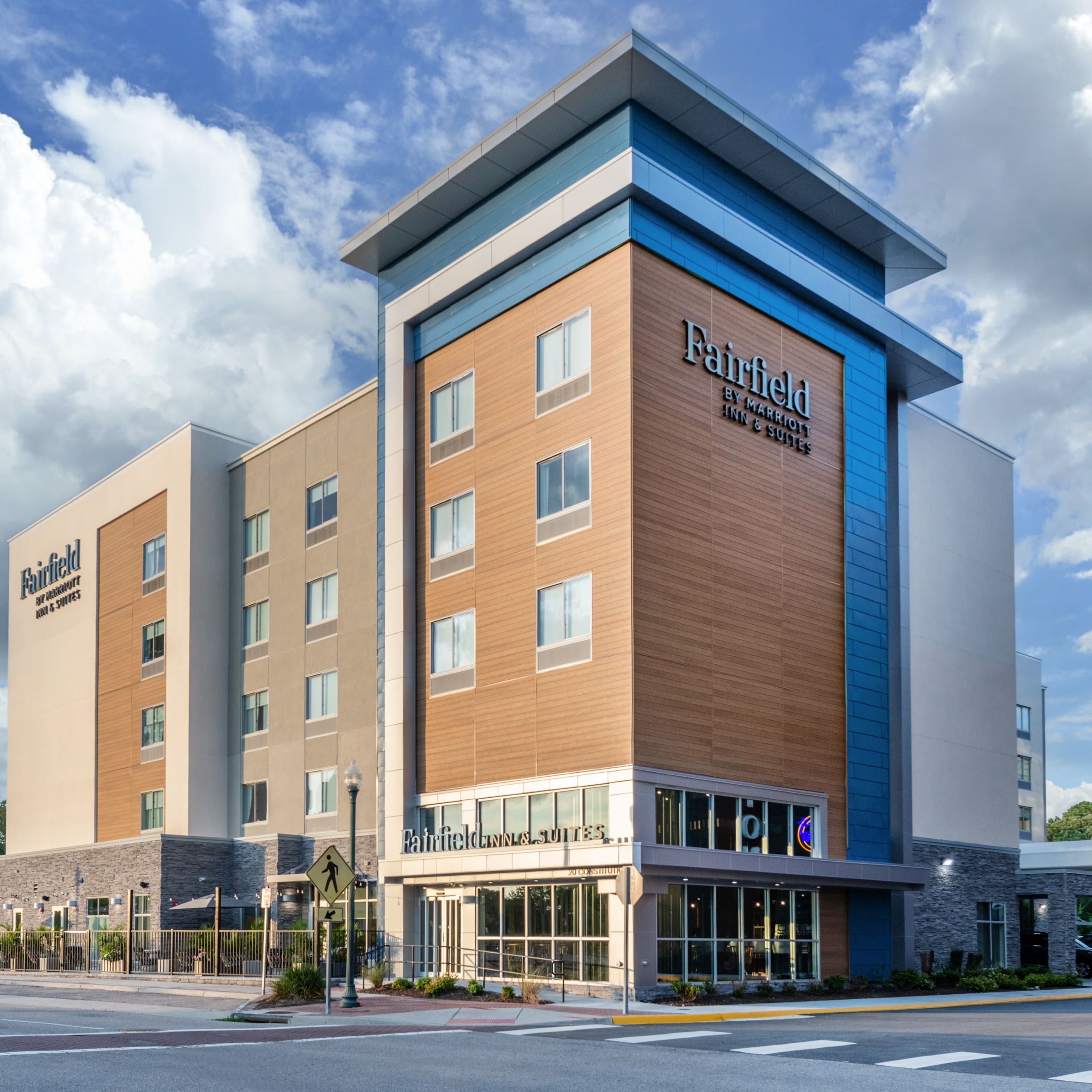 Fairfield Inn & Suites Virginia Beach Town Center - Image 1