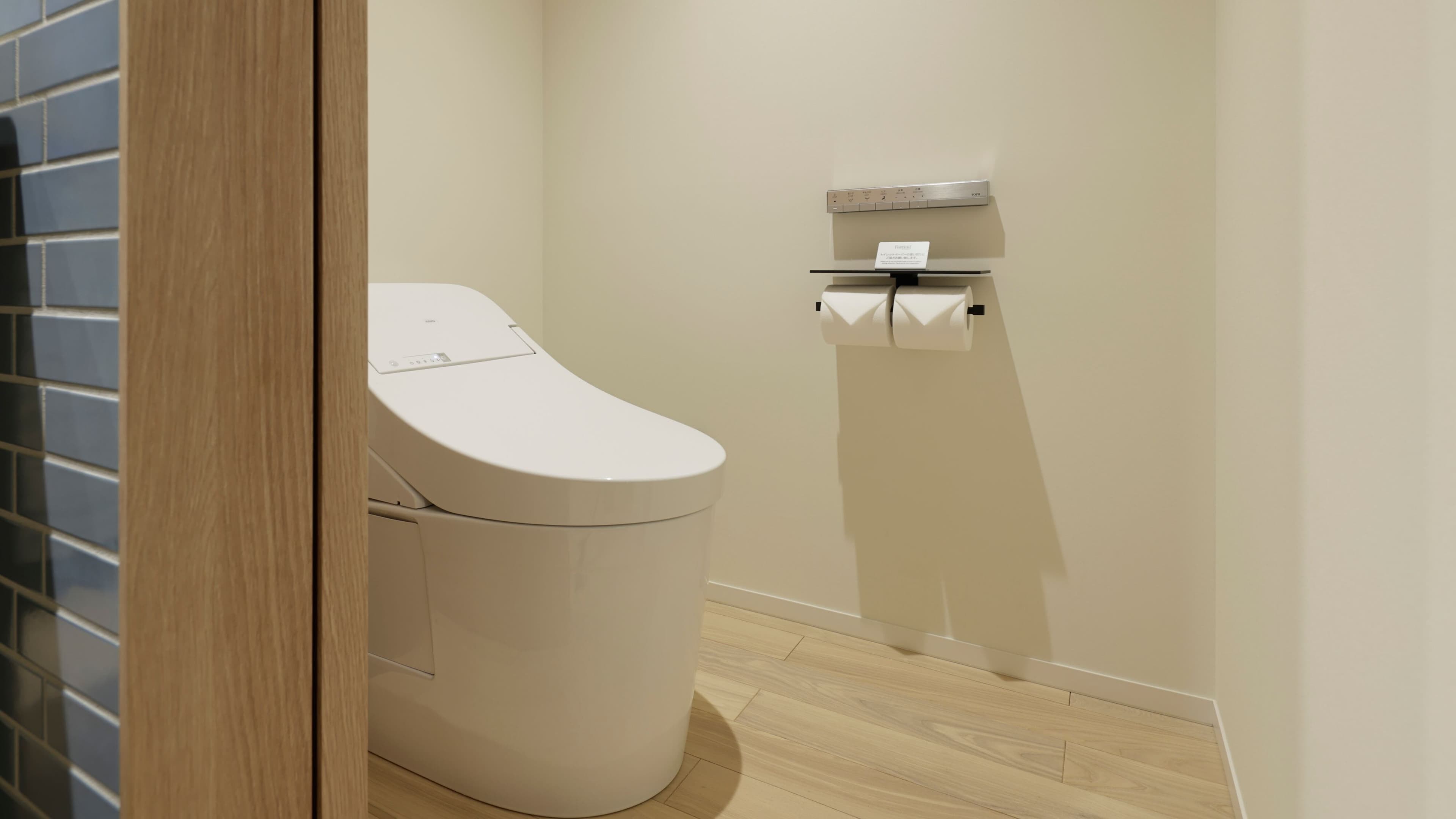Standard - Image 5