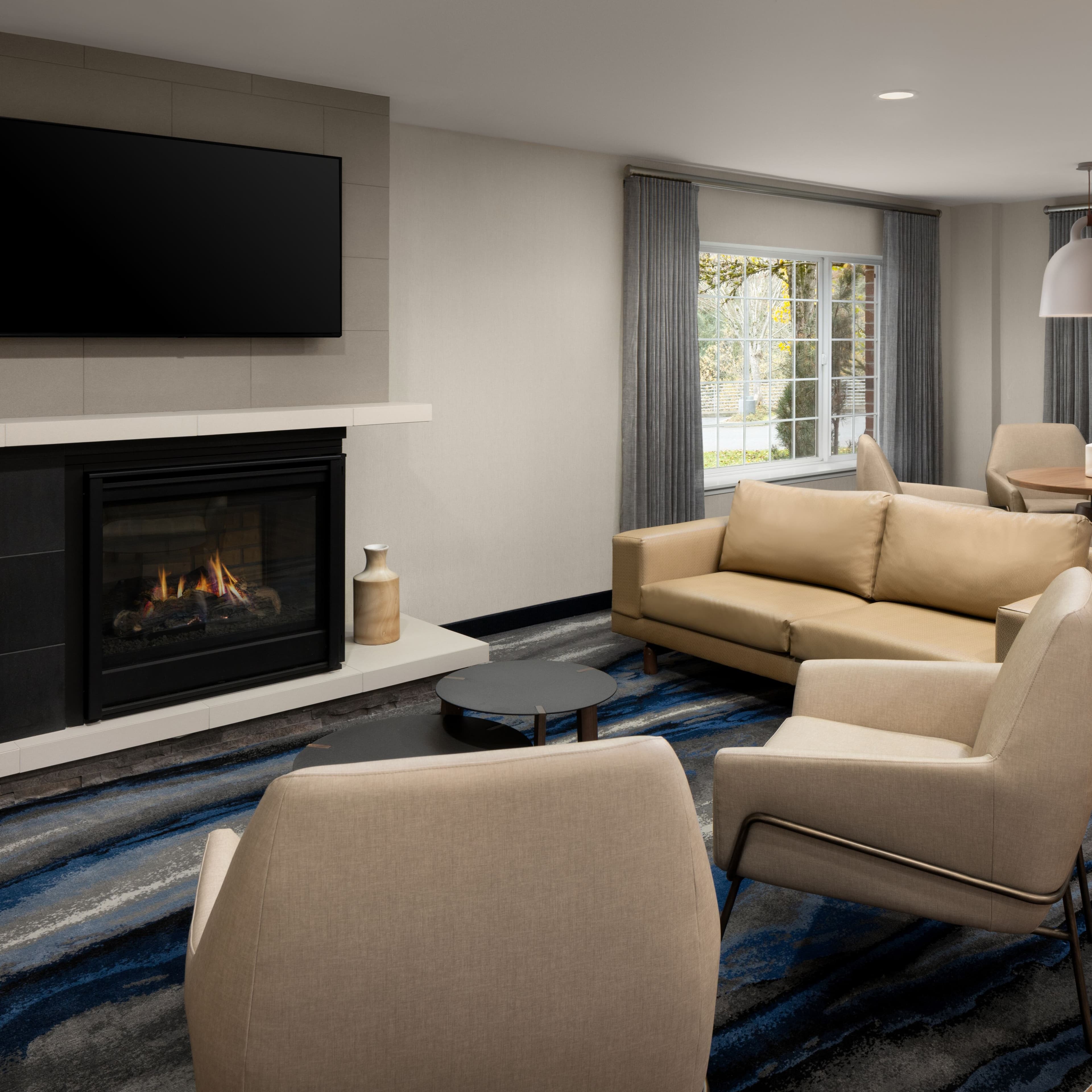 Fairfield Inn & Suites Portland South/Lake Oswego - Image 1