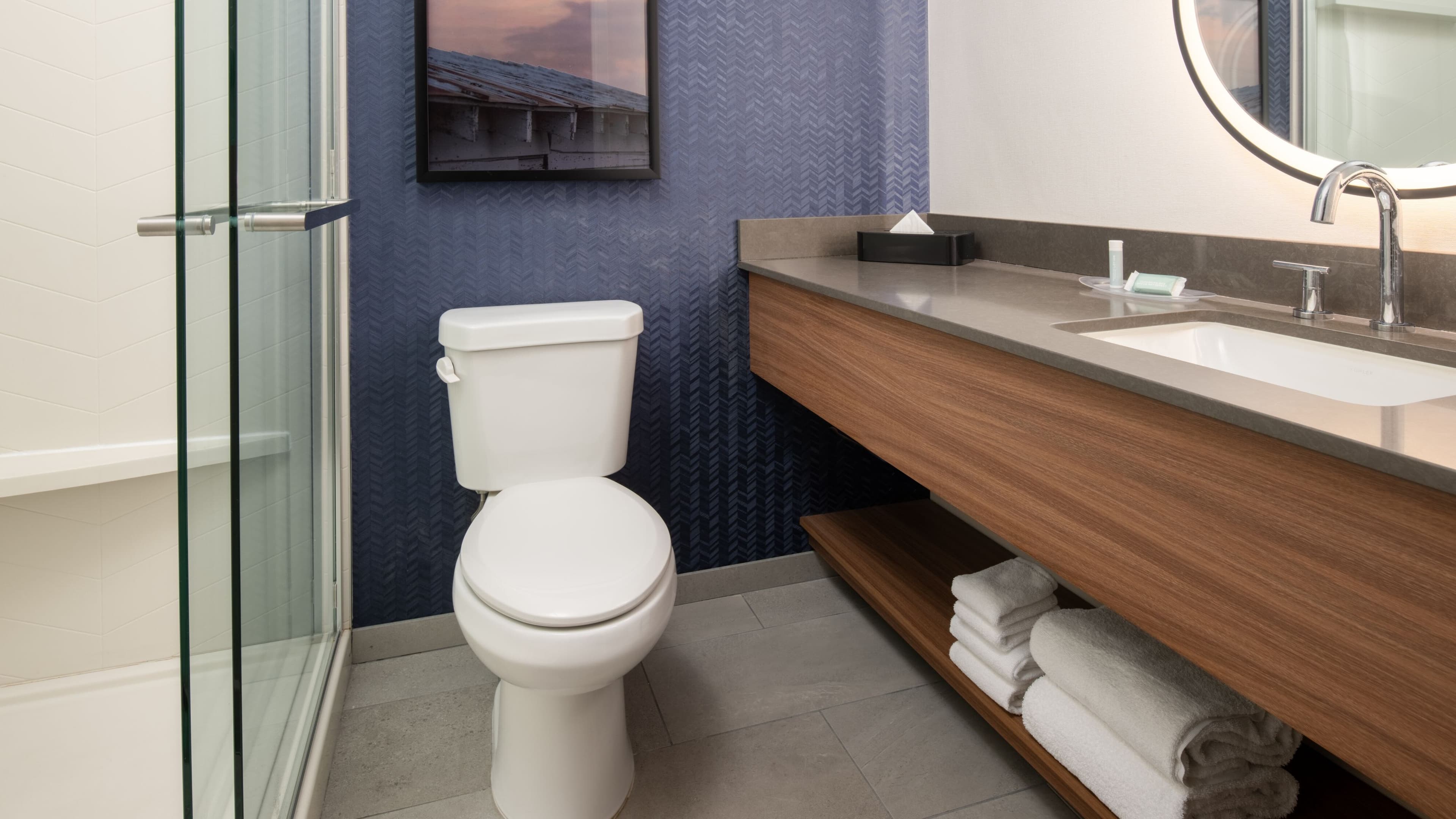 King Suite - Image 9