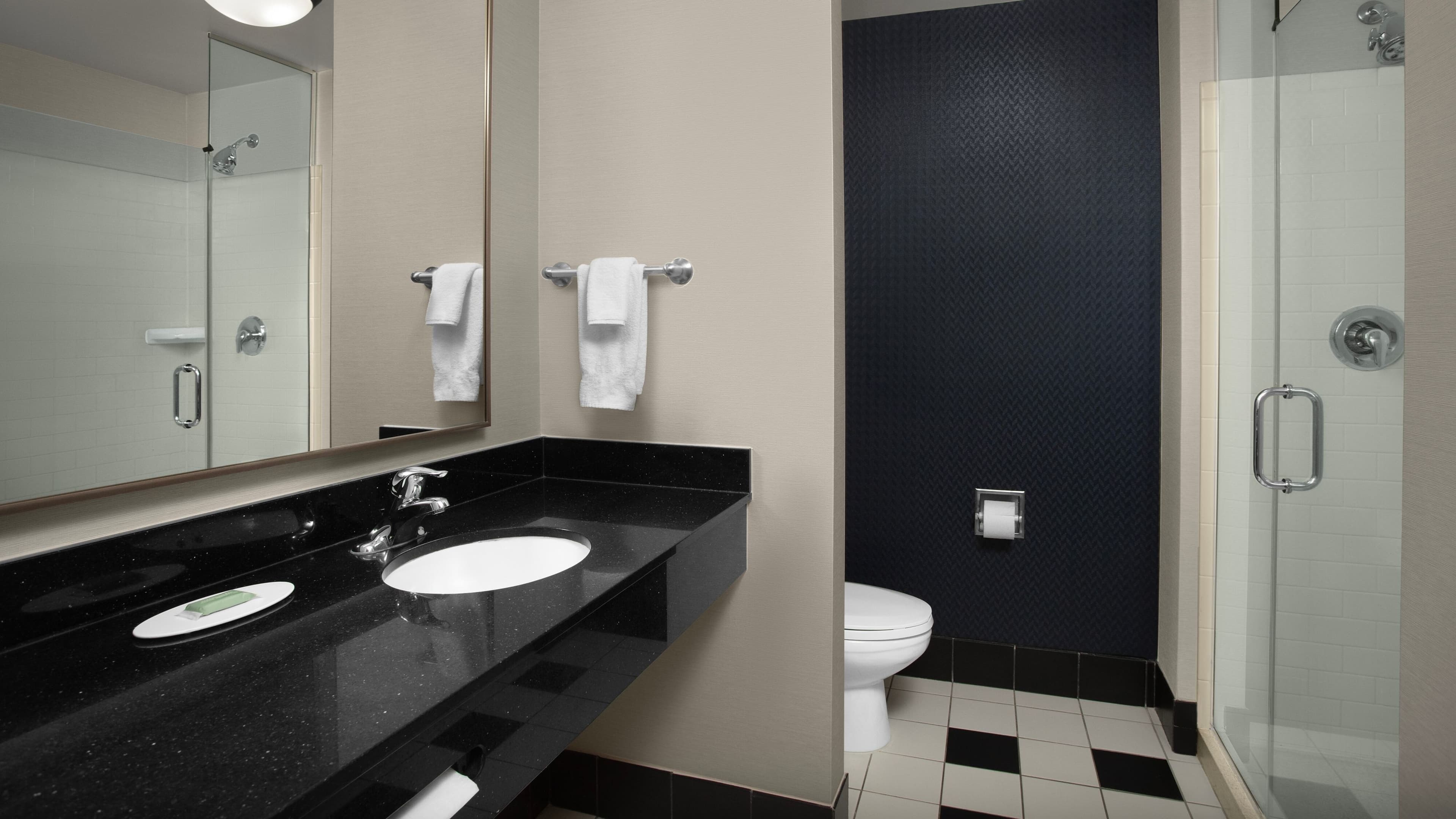 Fairfield Inn & Suites Phoenix Chandler/Fashion Center - Image 5