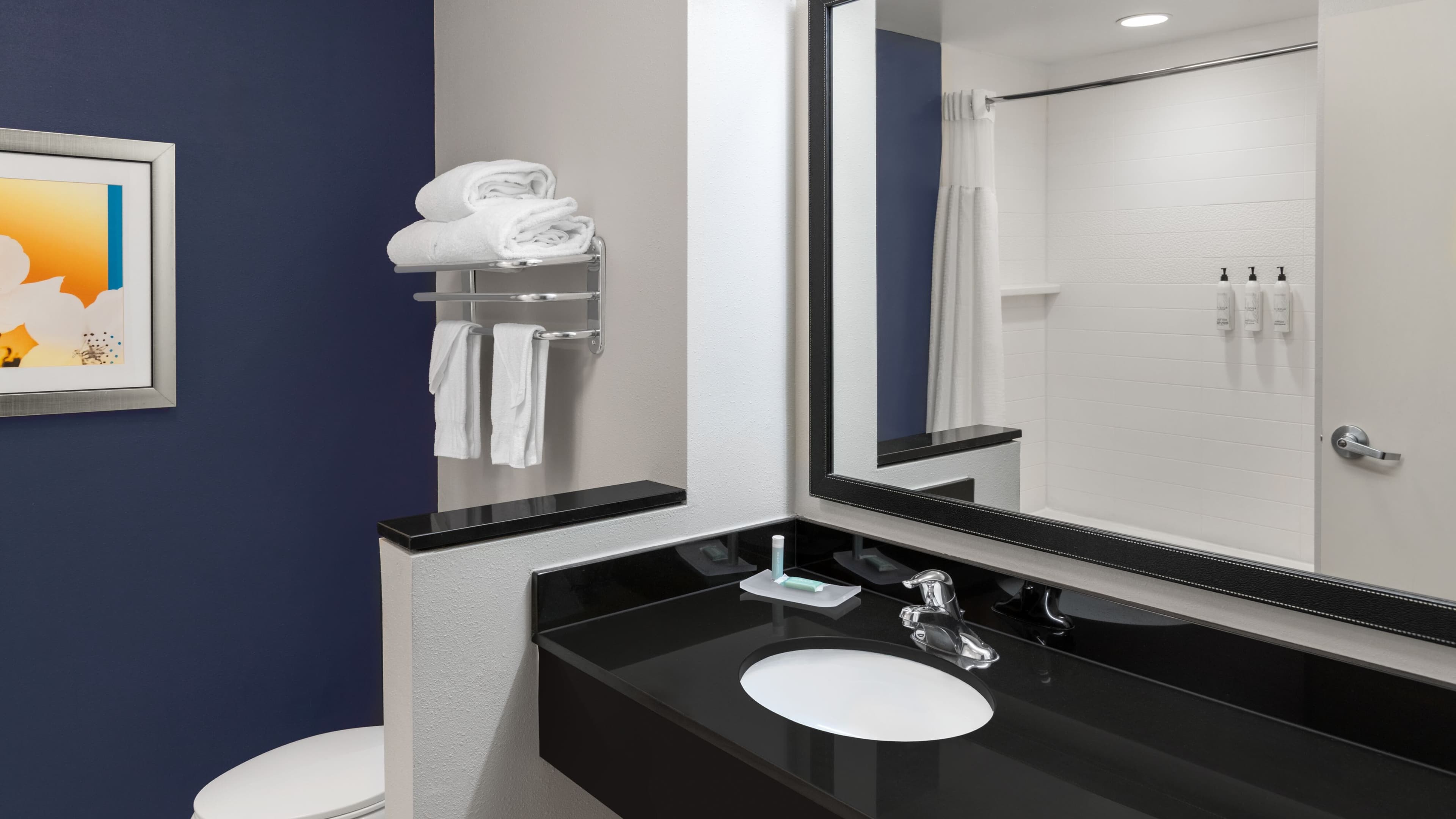 Fairfield Inn & Suites Calhoun — 14