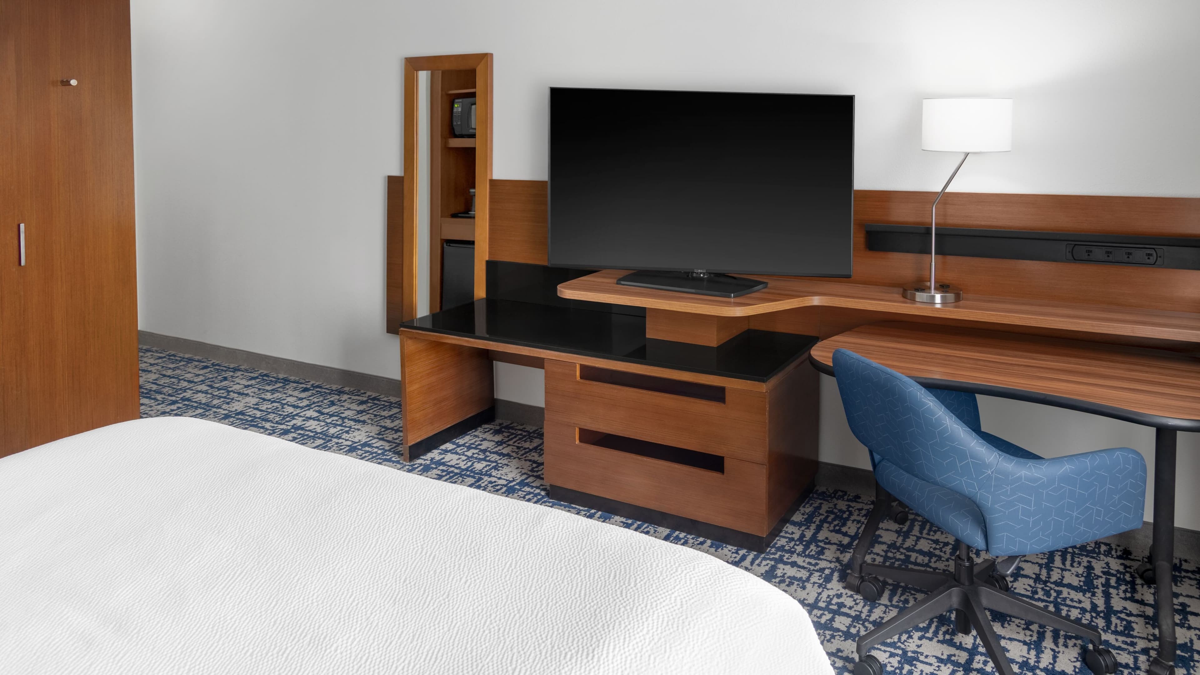 Fairfield Inn & Suites Calhoun - Image 3