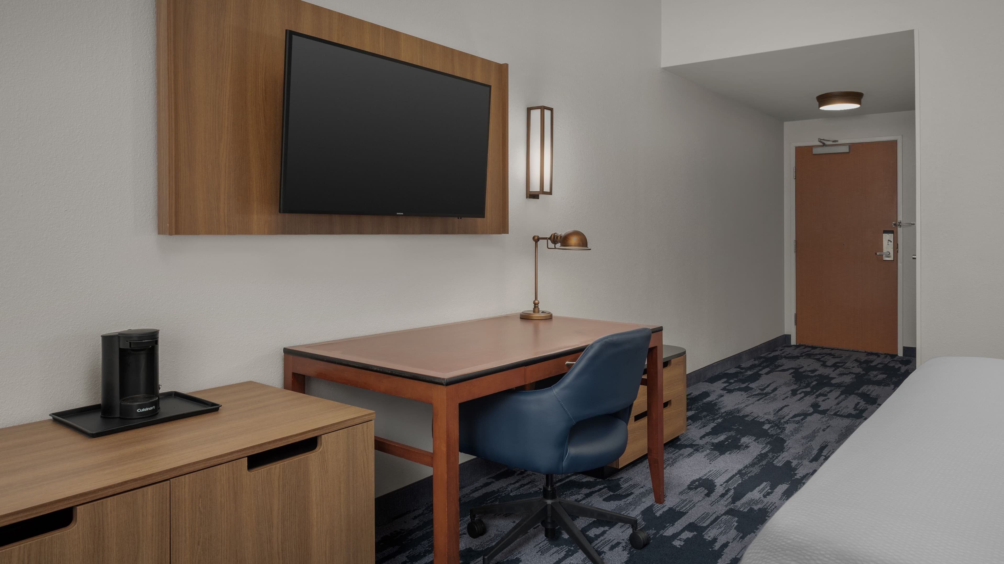 Fairfield Inn & Suites Roanoke Hollins/I-81 — 9