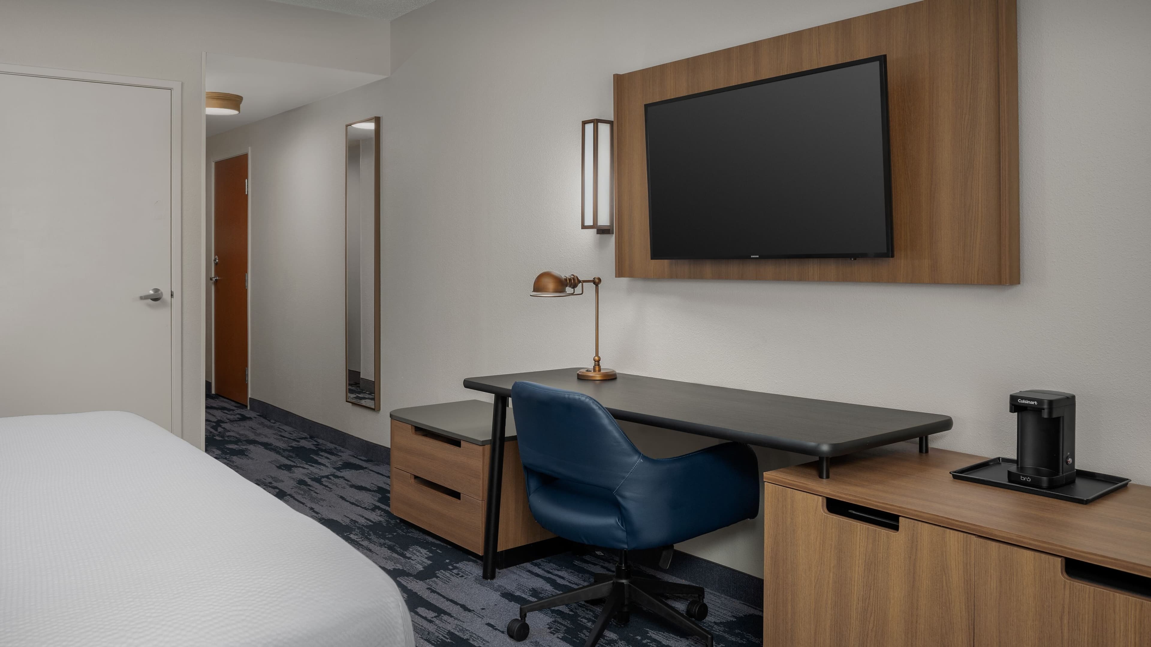 Fairfield Inn & Suites Roanoke Hollins/I-81 — 8