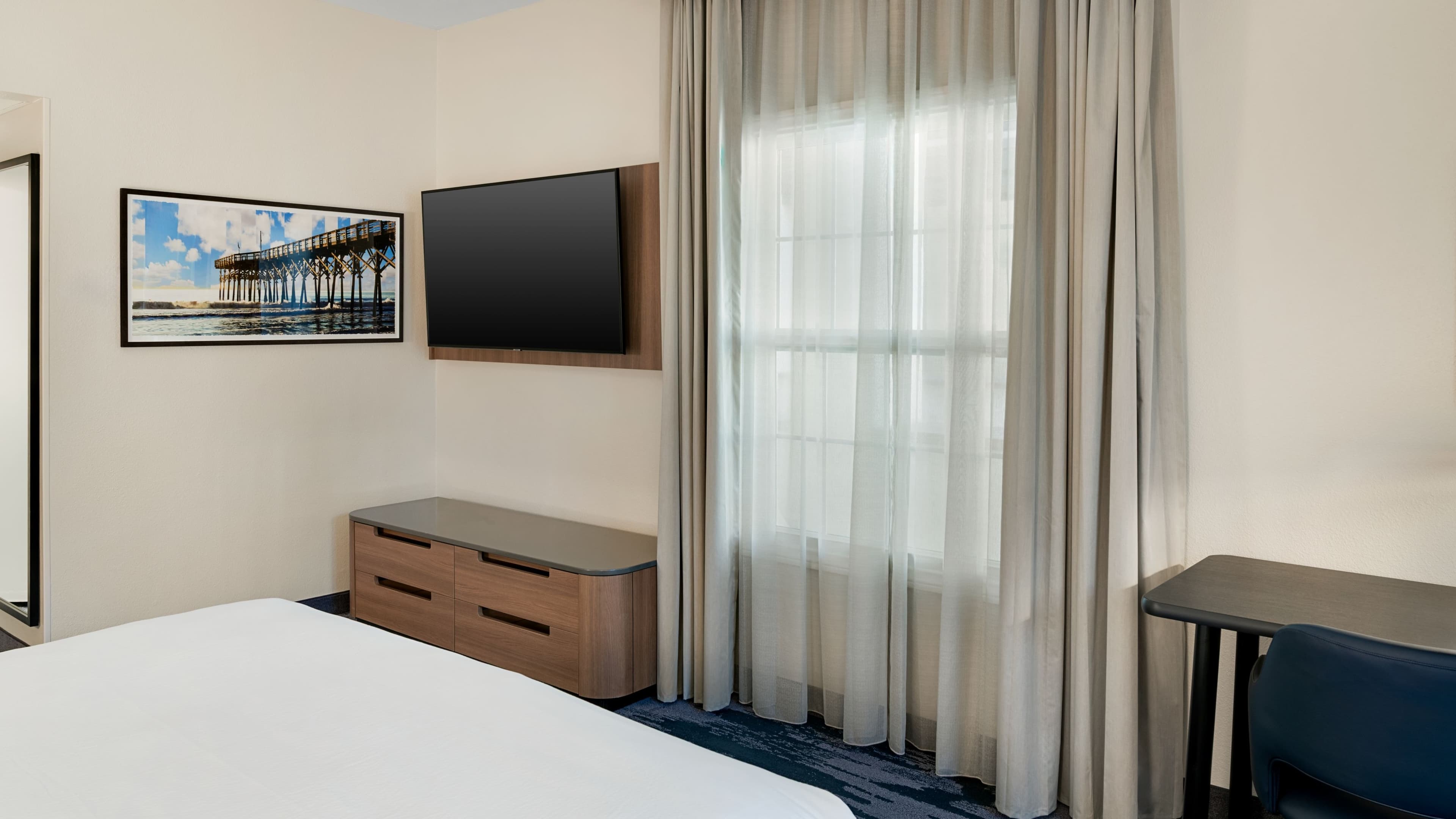 Fairfield Inn & Suites San Diego Old Town - Image 3
