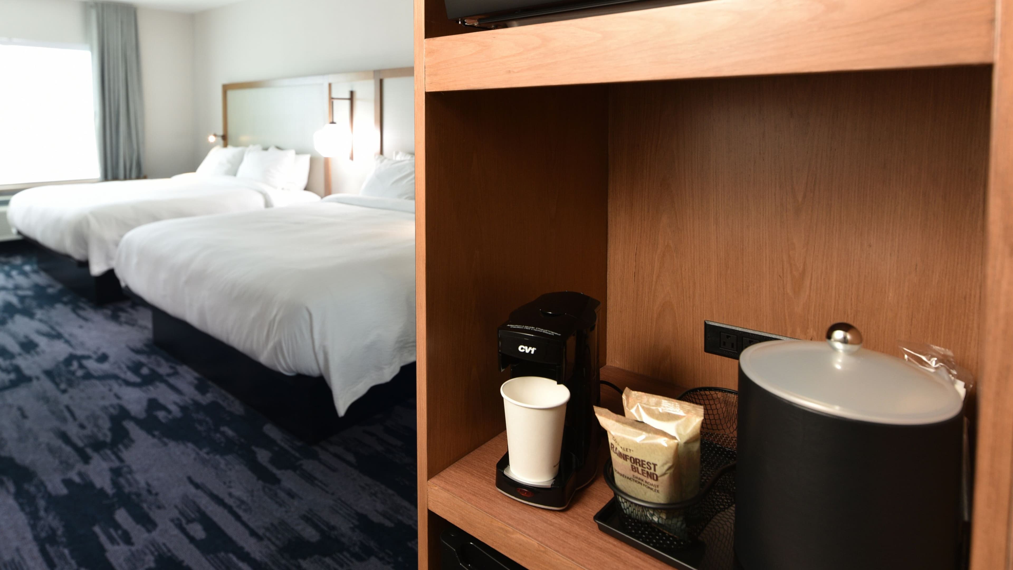 Fairfield Inn & Suites Anaheim Los Alamitos — 14