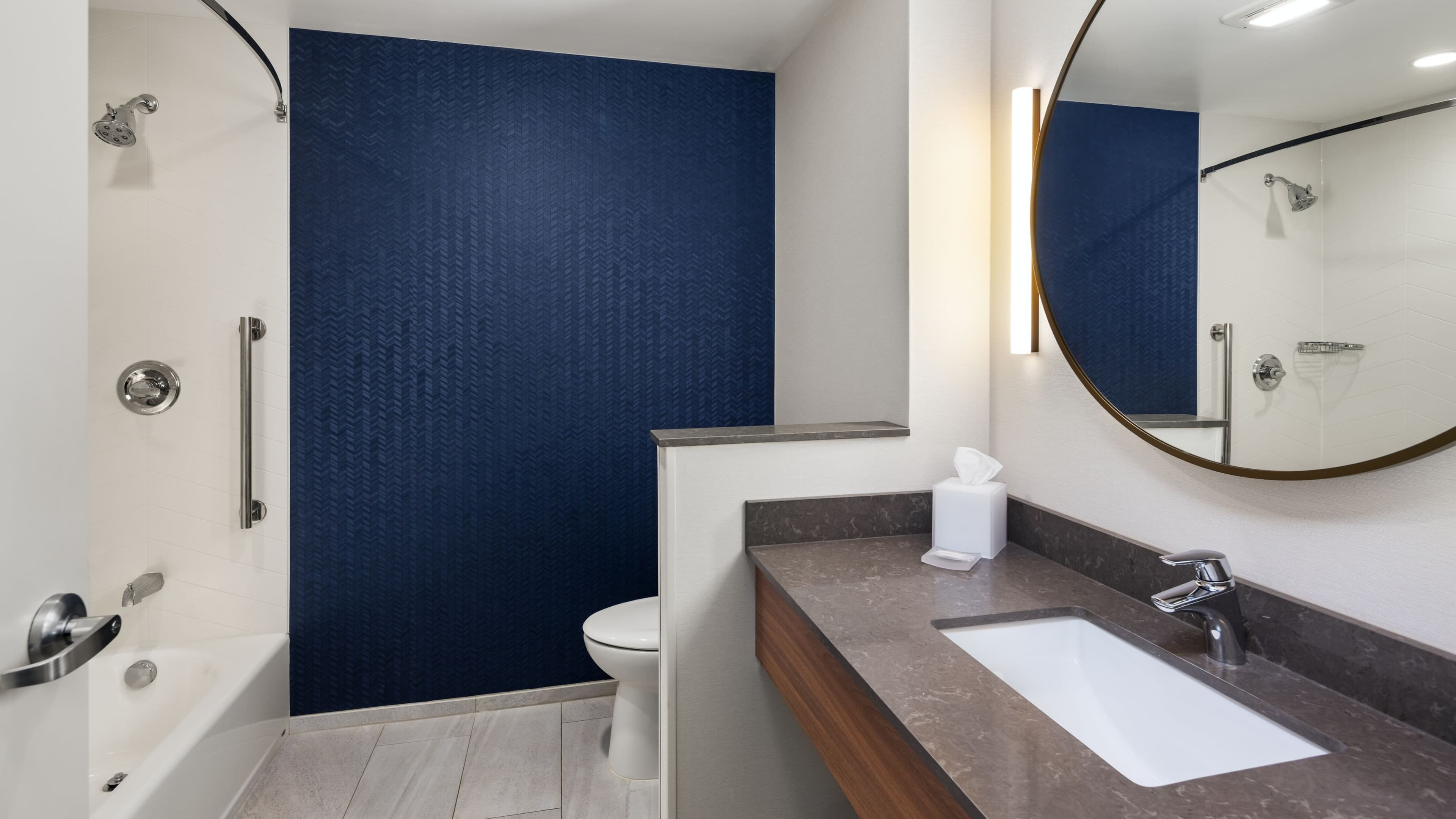 Fairfield Inn & Suites Alexandria — 6