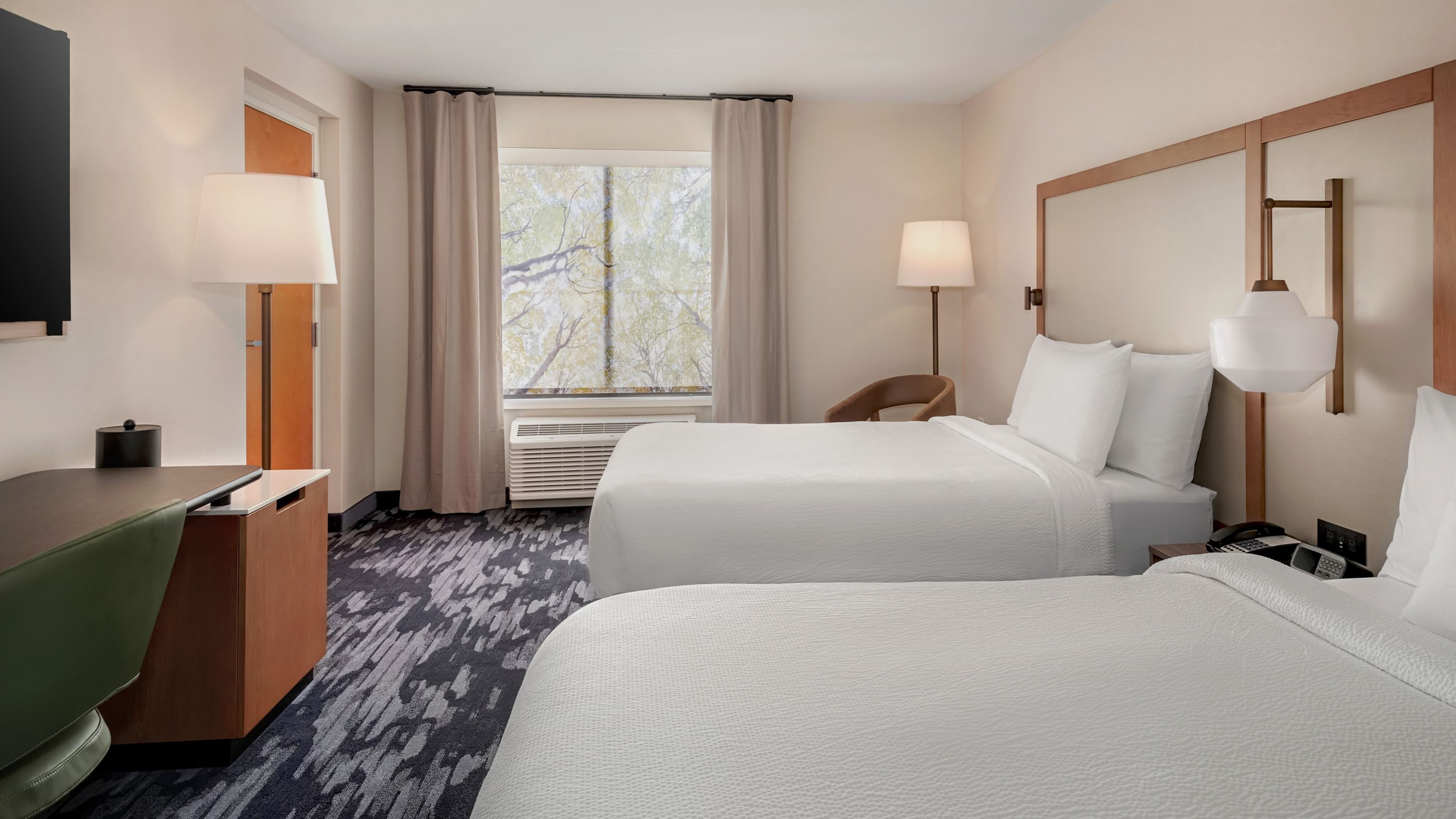 Holiday Inn Express Syracuse-Fairgrounds — 19