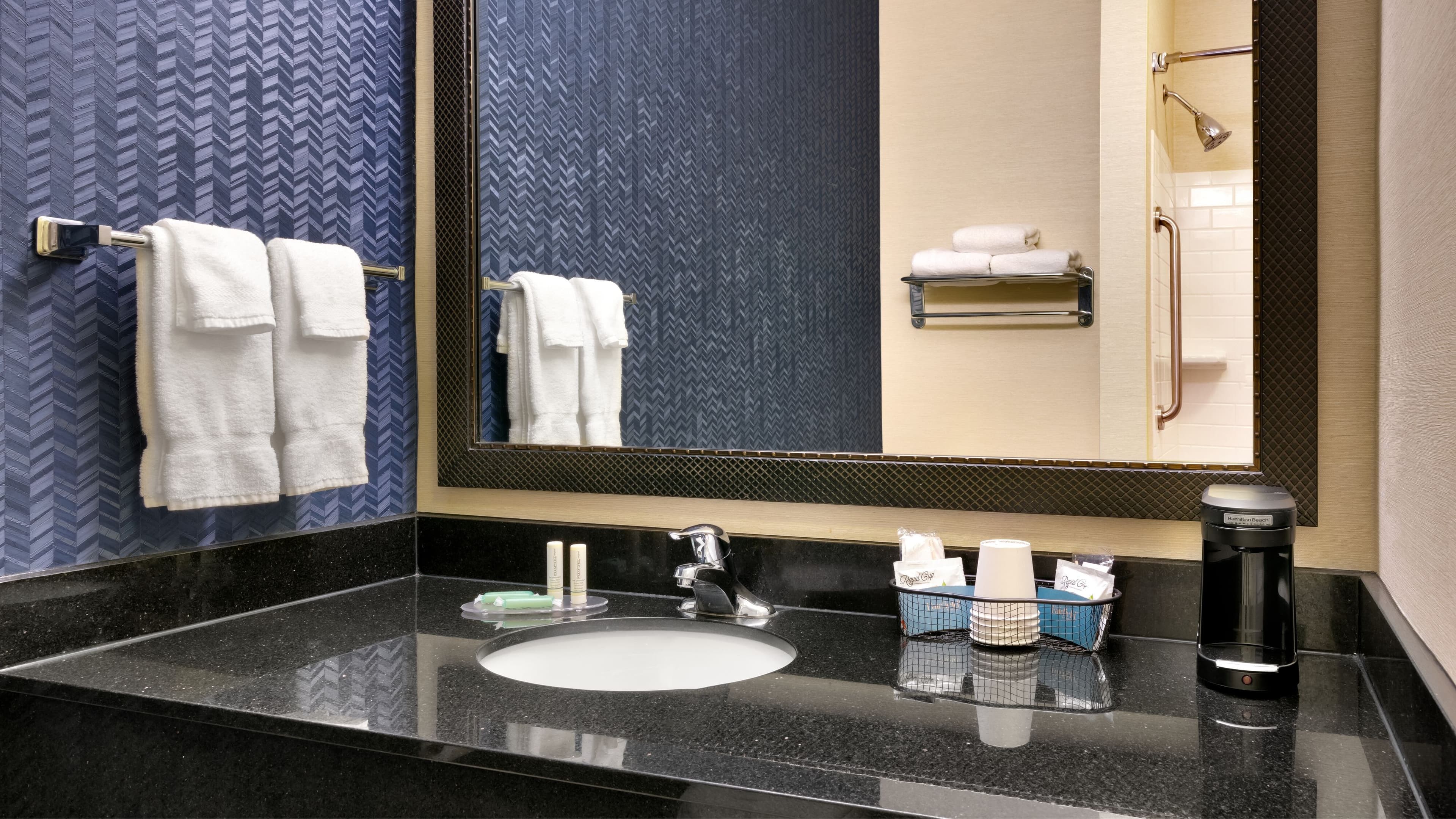 Fairfield Inn & Suites Tallahassee Central - Image 5