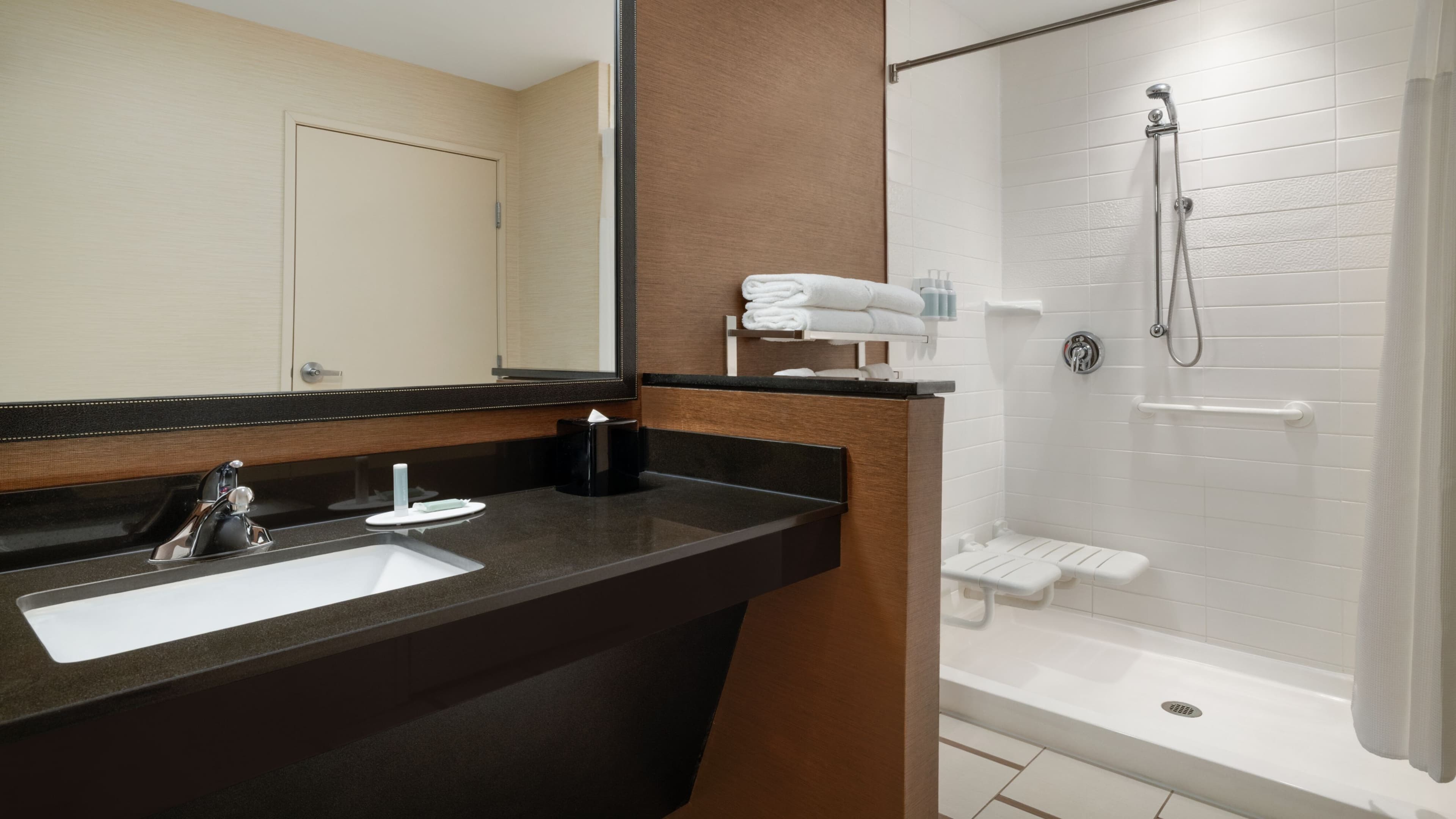 Fairfield Inn & Suites Bristol — 10