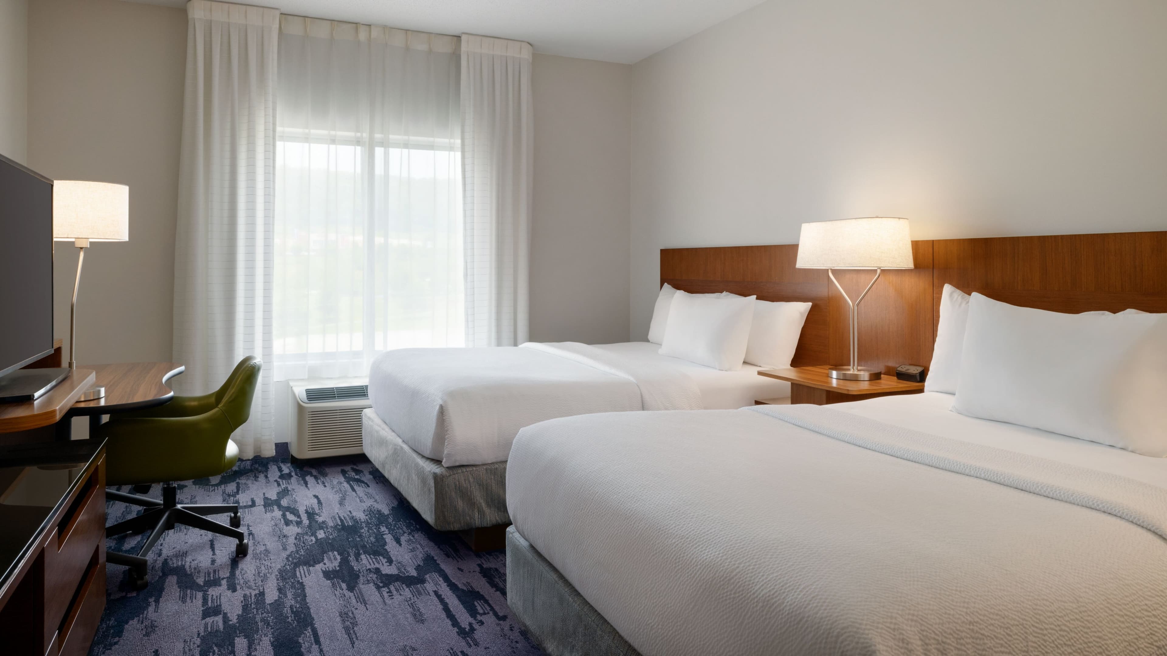 Fairfield Inn & Suites Bristol — 8