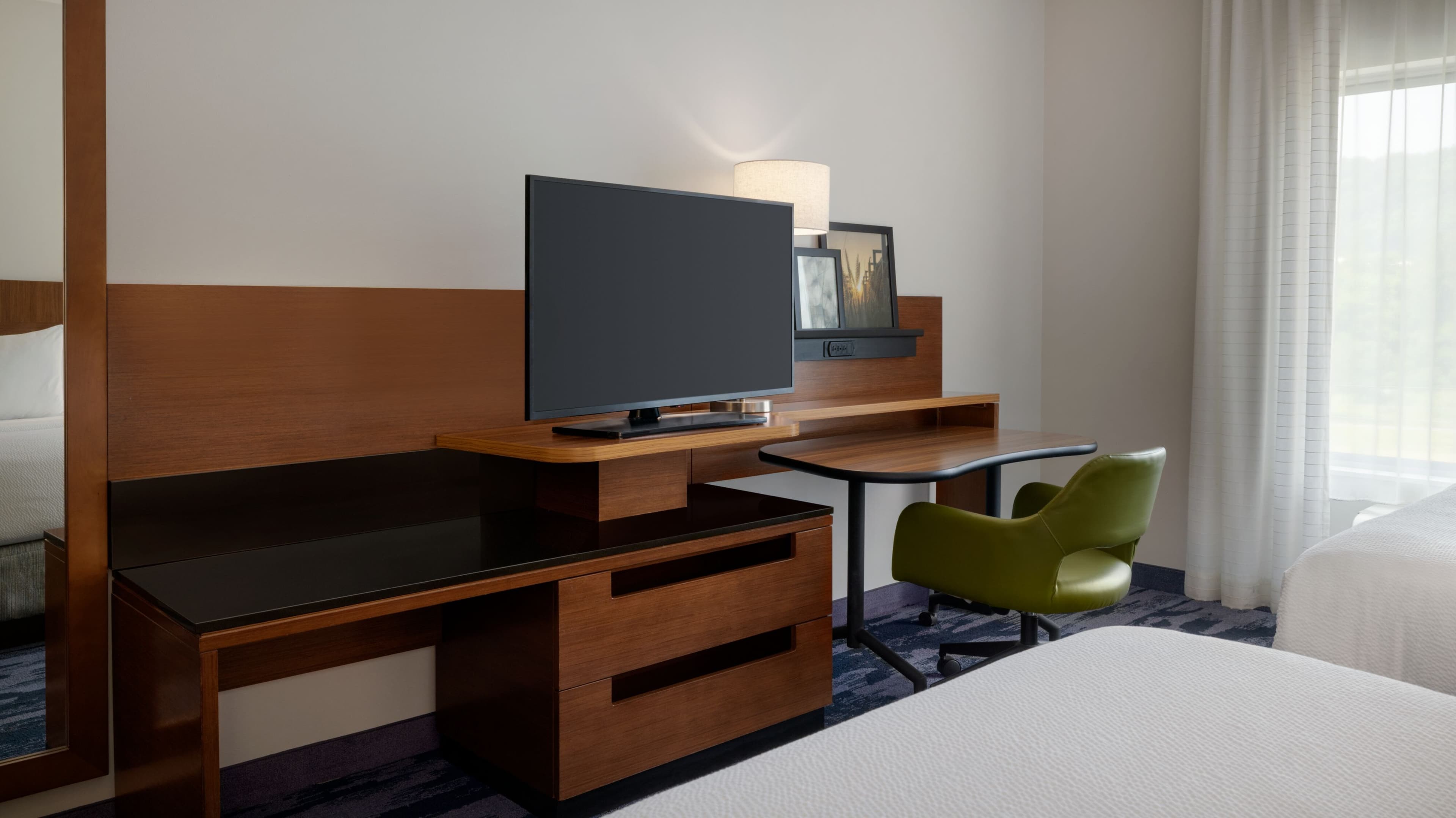 Fairfield Inn & Suites Bristol — 9