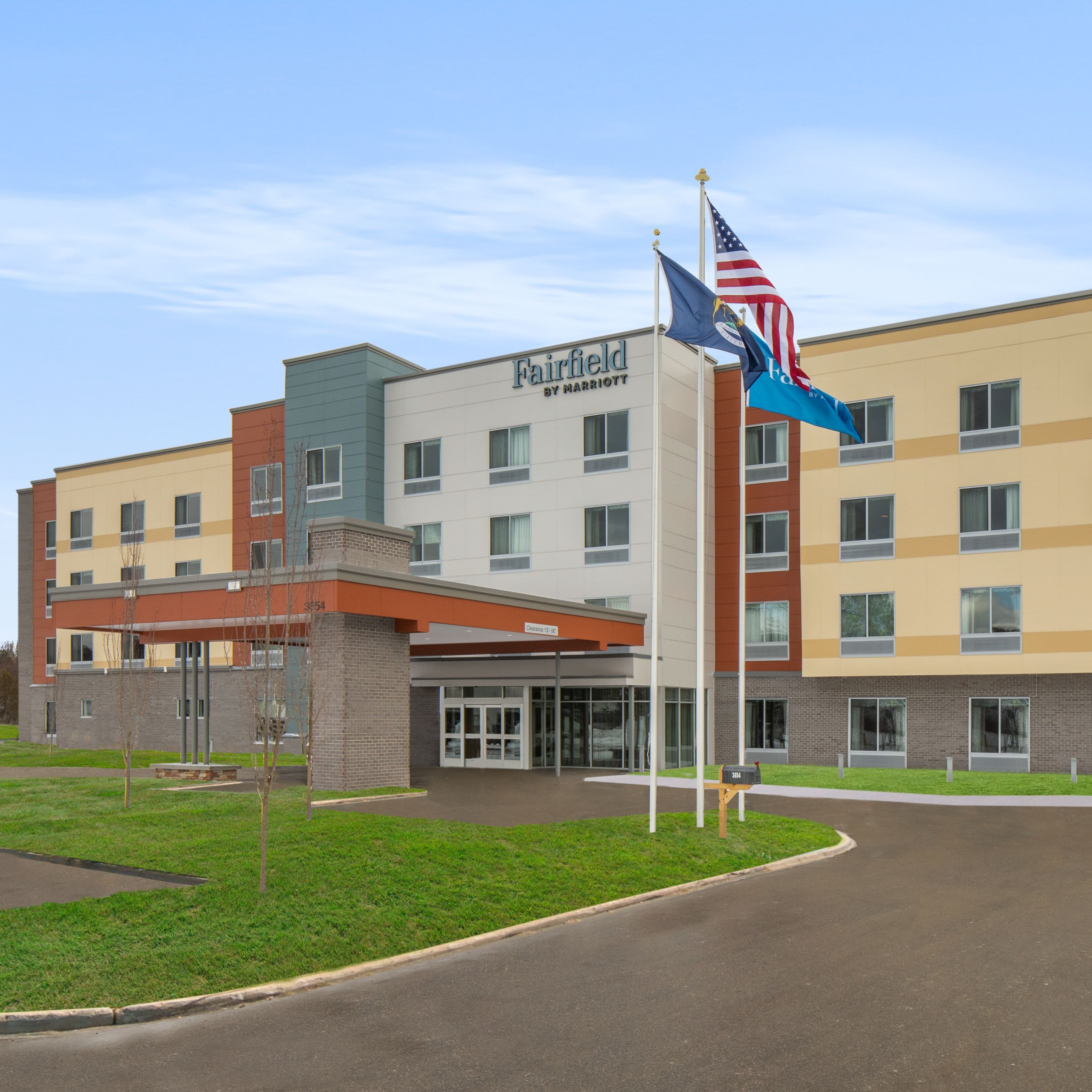 Fairfield Inn & Suites Traverse City - Image 1