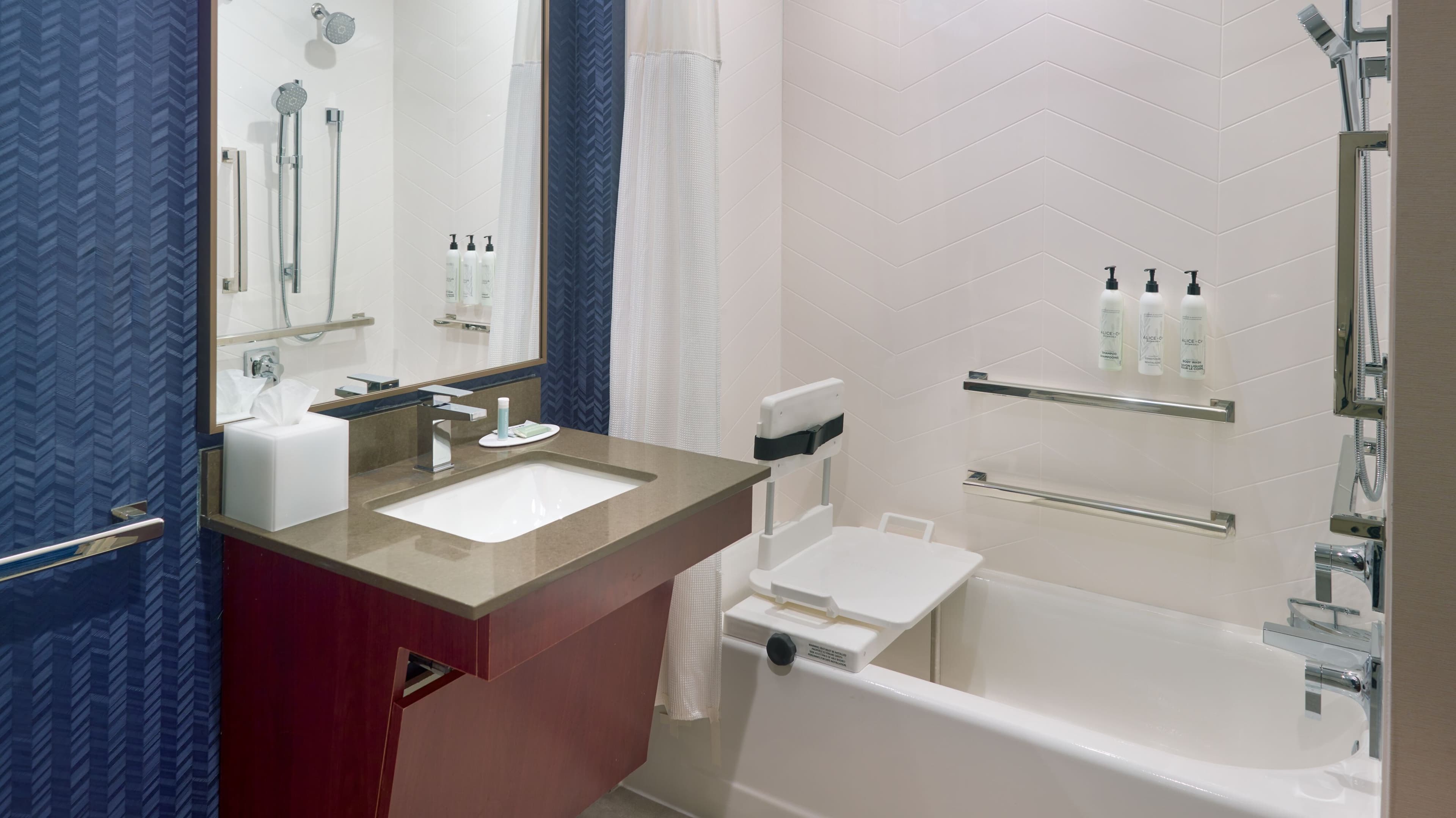 Fairfield Inn & Suites Frederick - Image 5