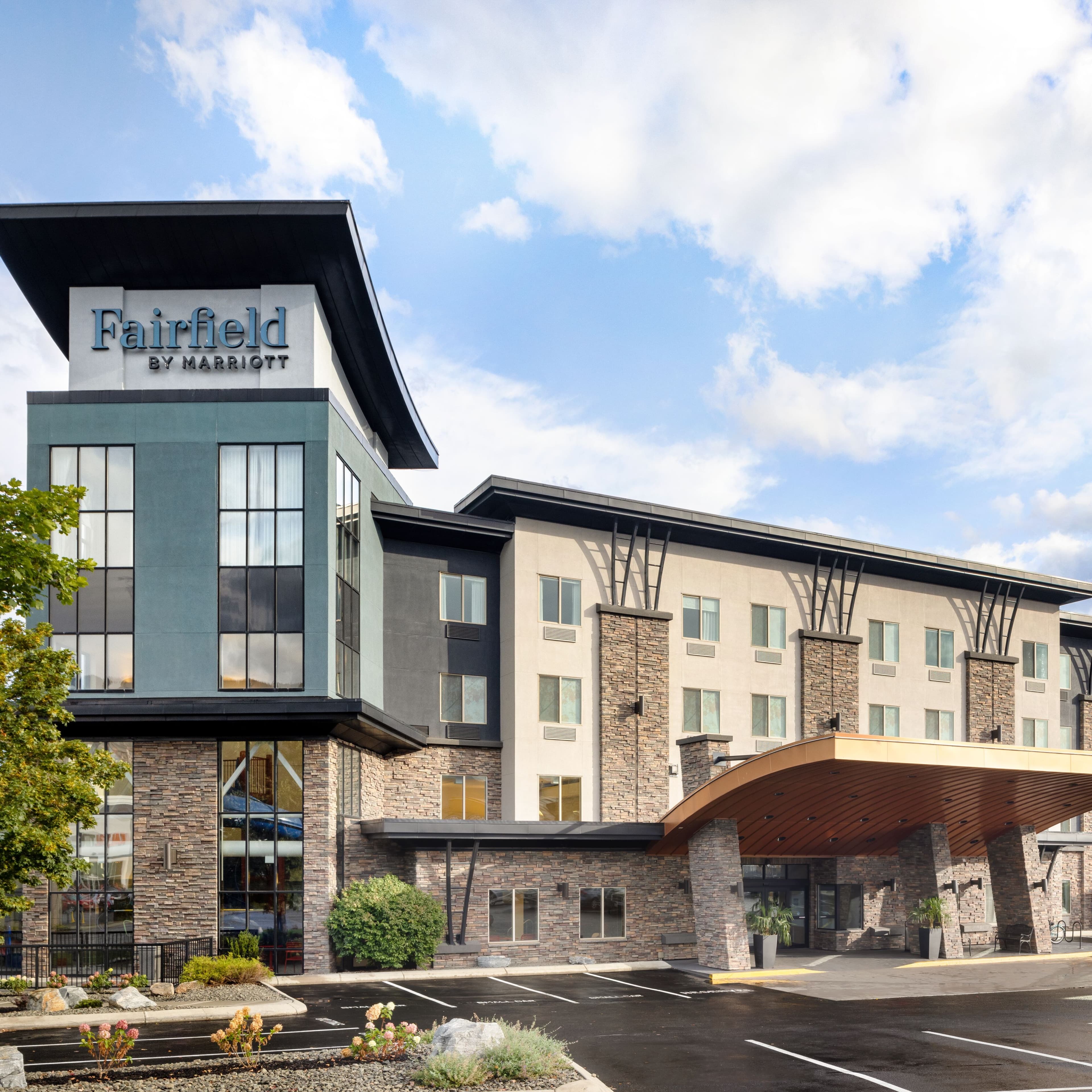 Fairfield Inn & Suites West Kelowna - Image 1