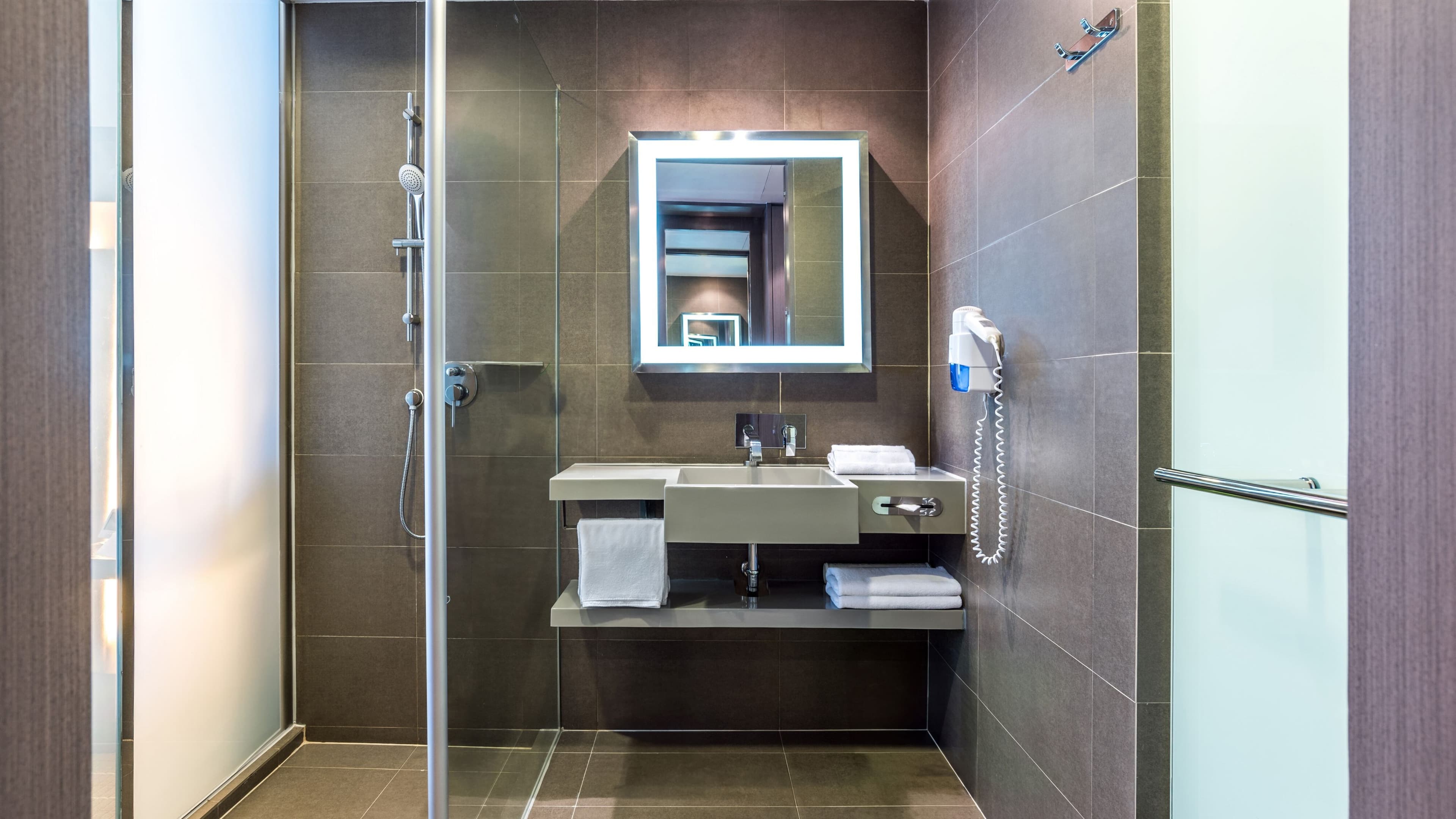 Four Points by Sheraton Bangkok Ploenchit - Image 3