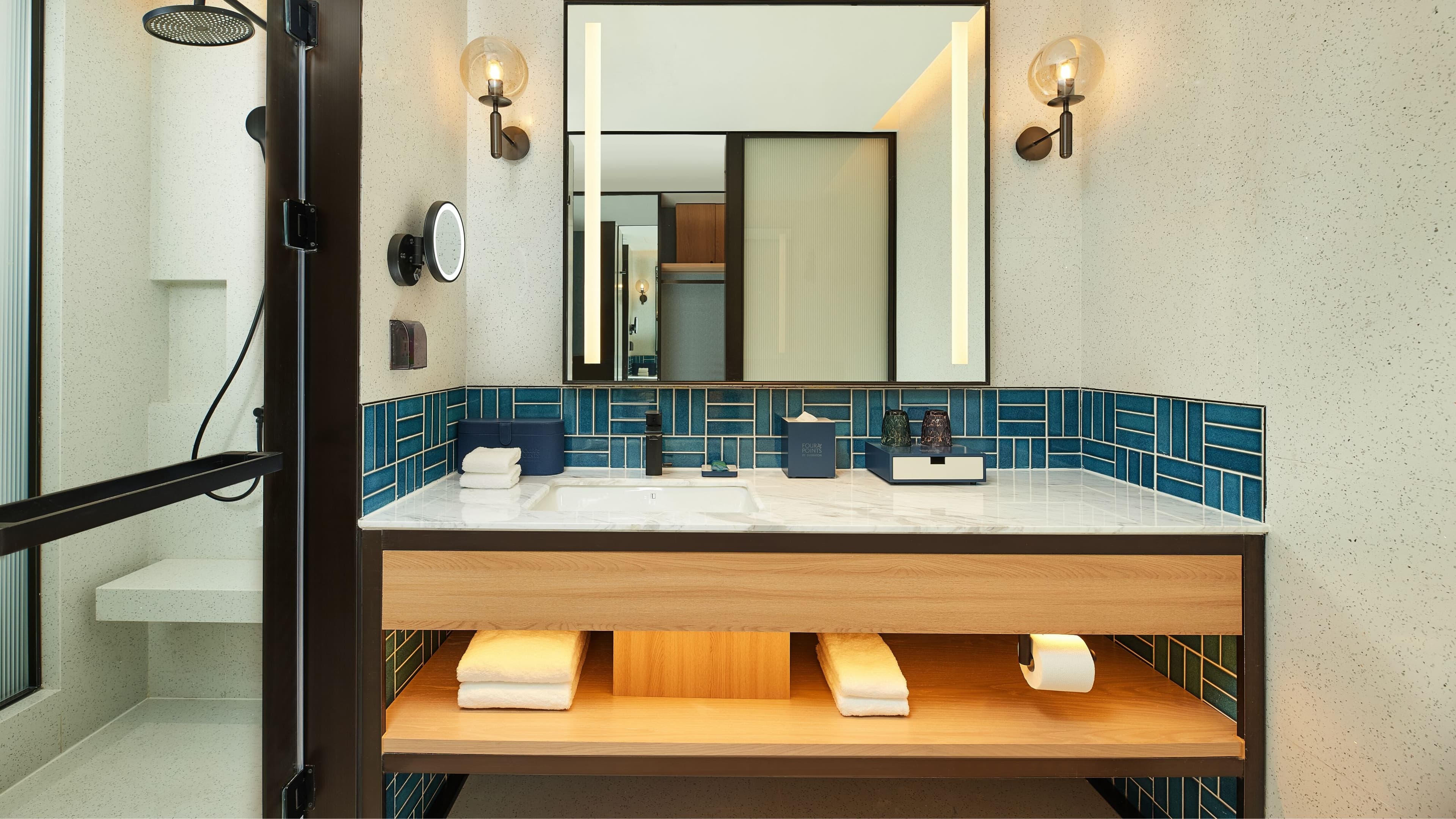 Standard King Room - Image 5