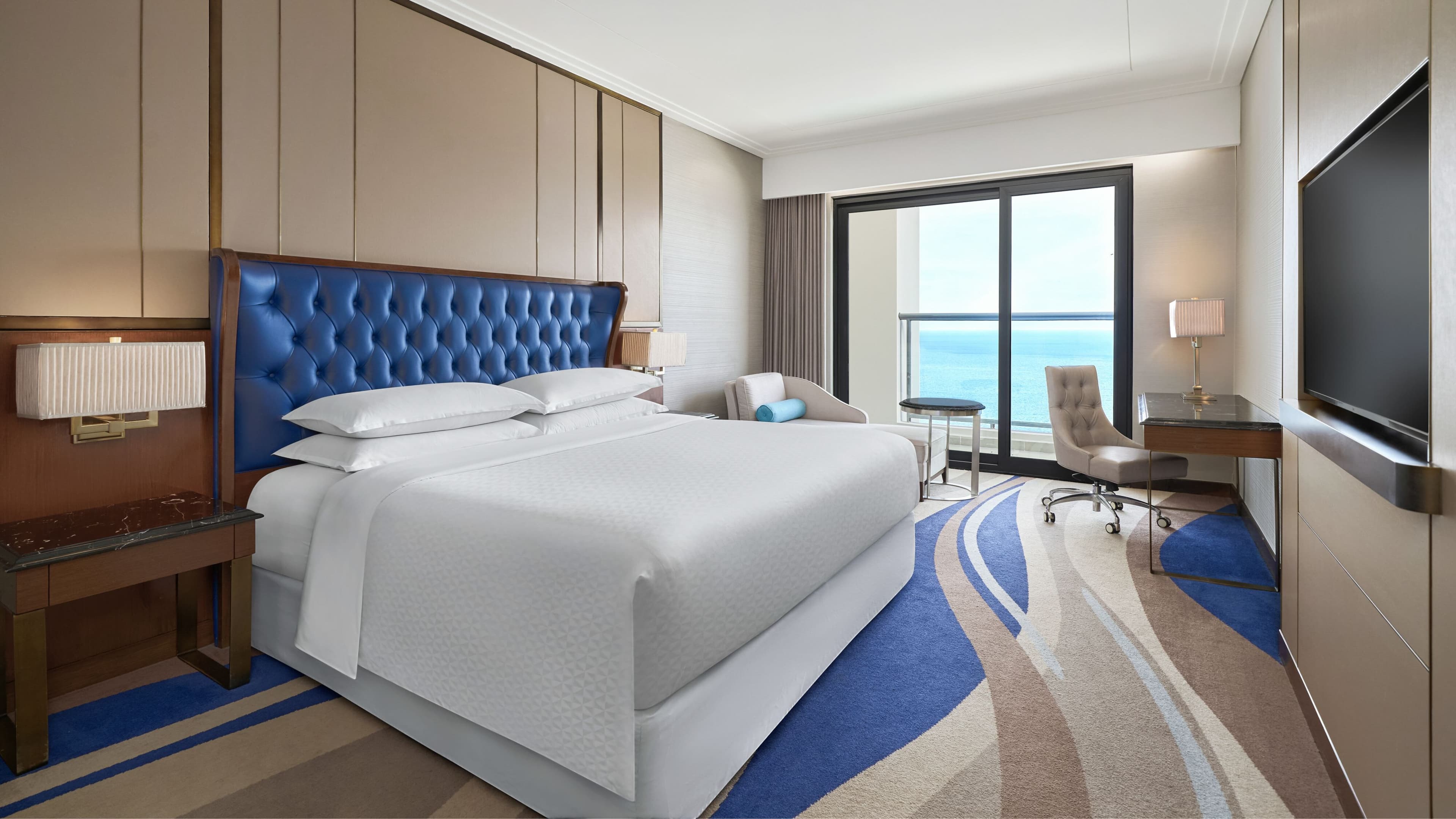 Four Points by Sheraton Danang — 12