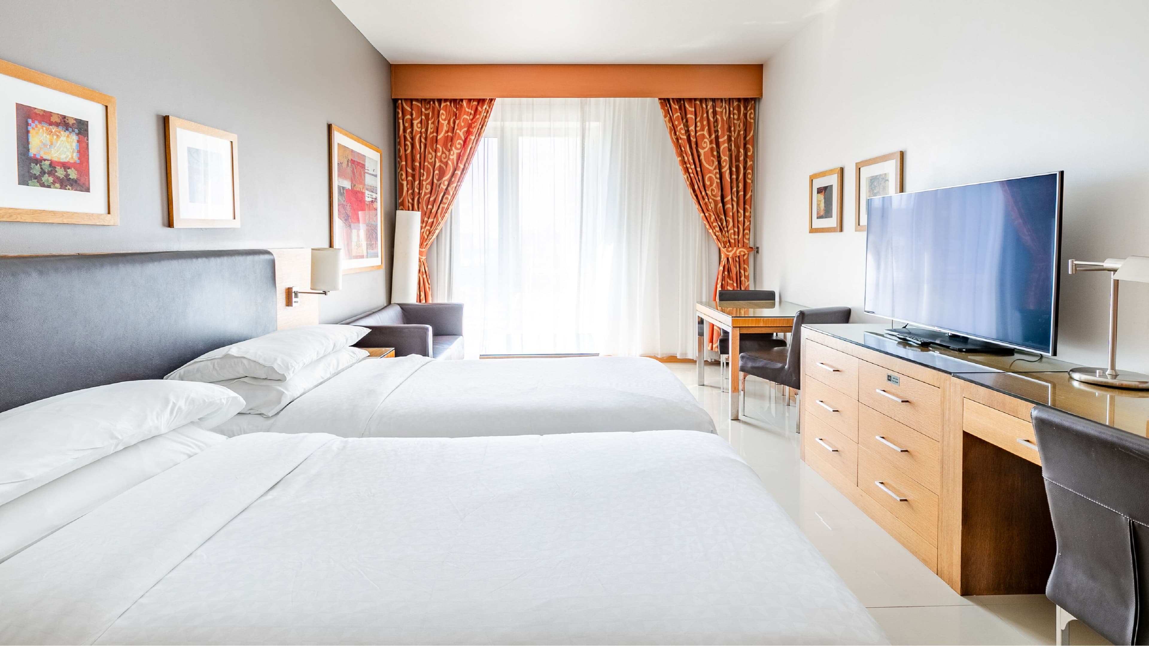 Four Points by Sheraton Bur Dubai — 40
