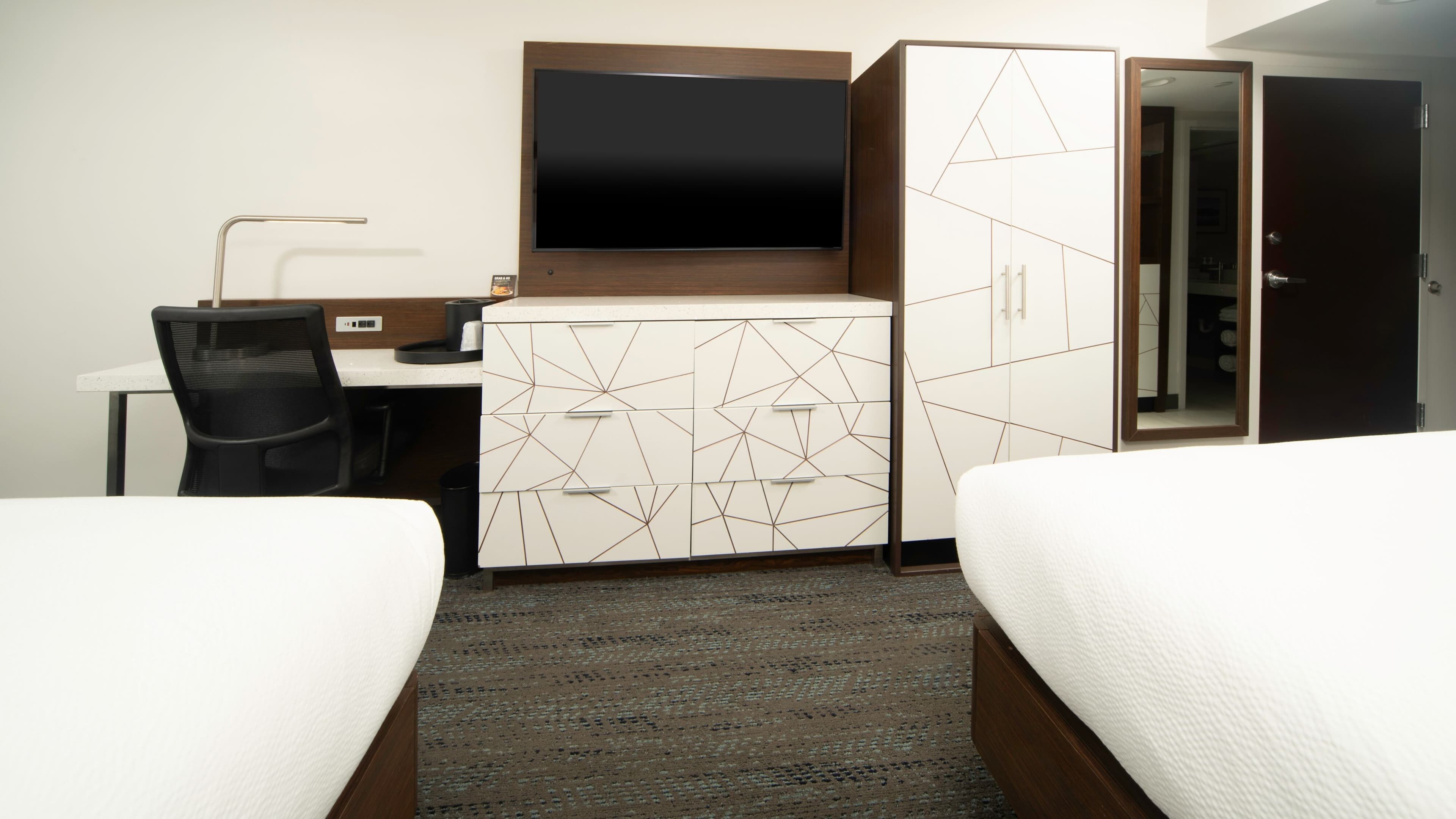 Four Points by Sheraton Fayetteville Fort Liberty — 13