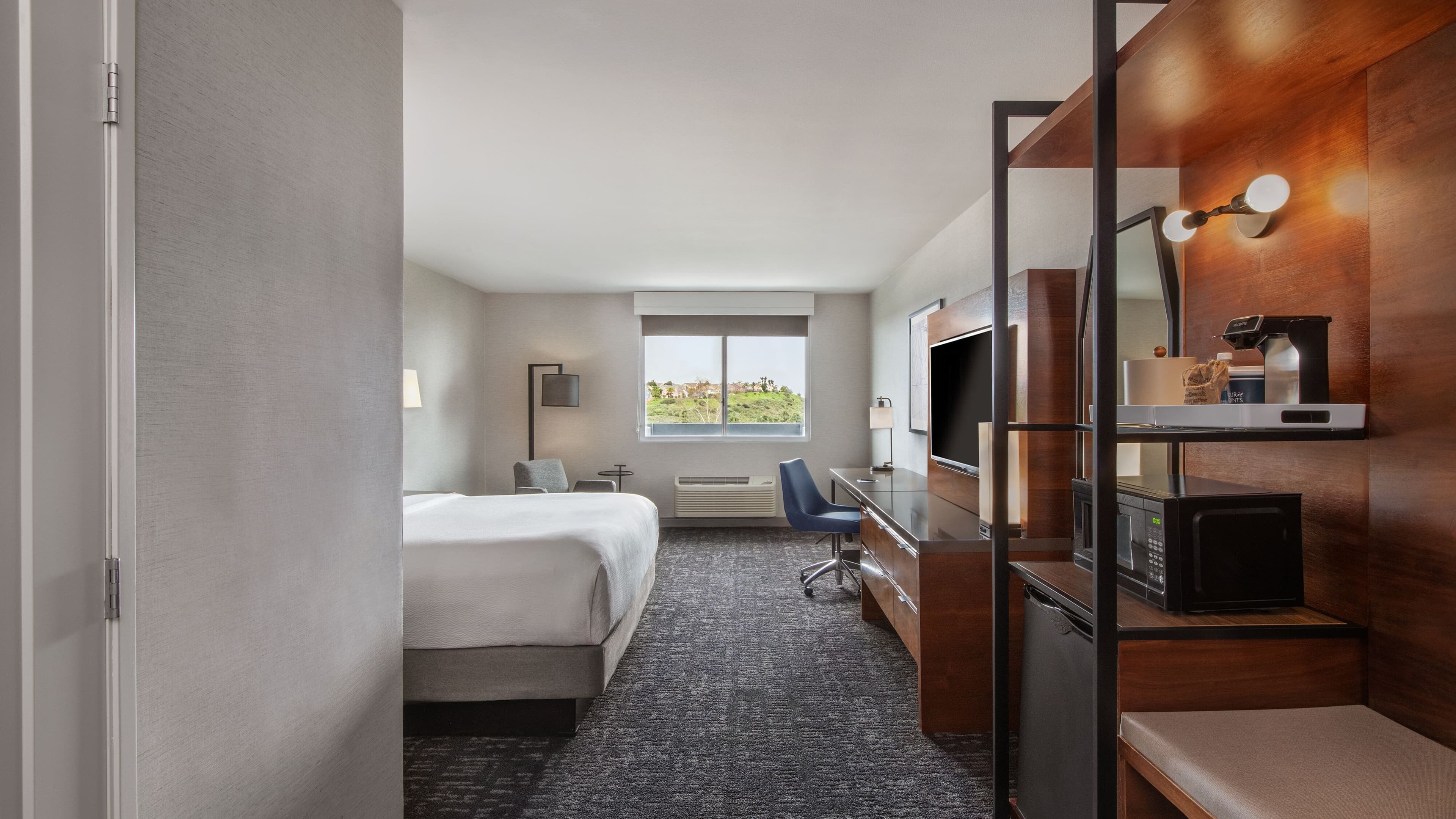 Four Points by Sheraton Los Angeles Westside - Image 3