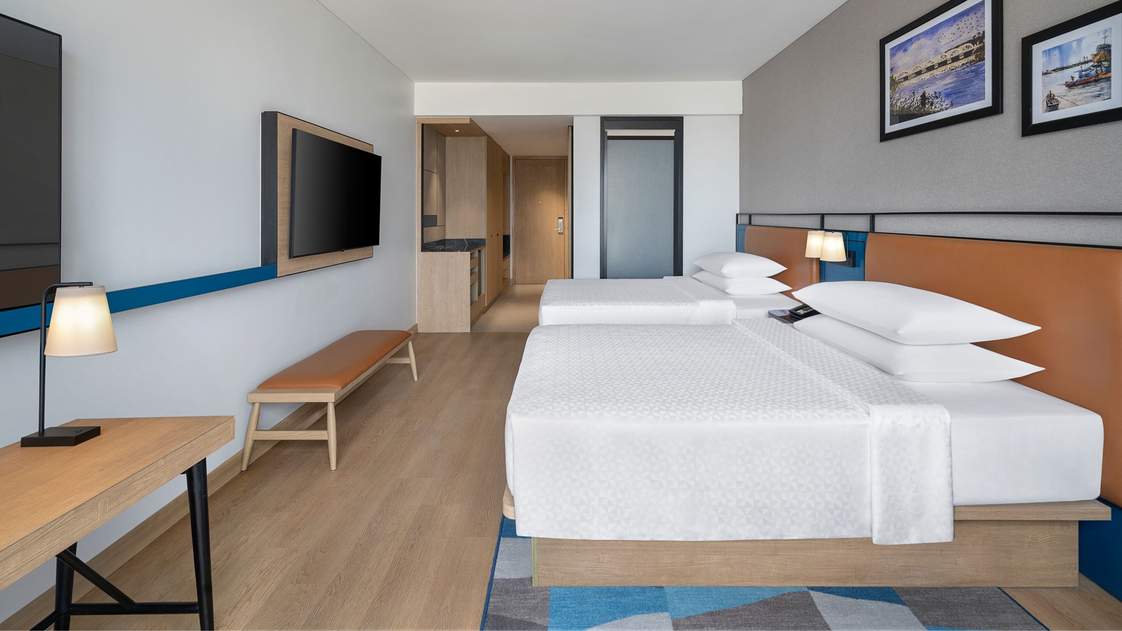 Deluxe Twin Room - Image 1