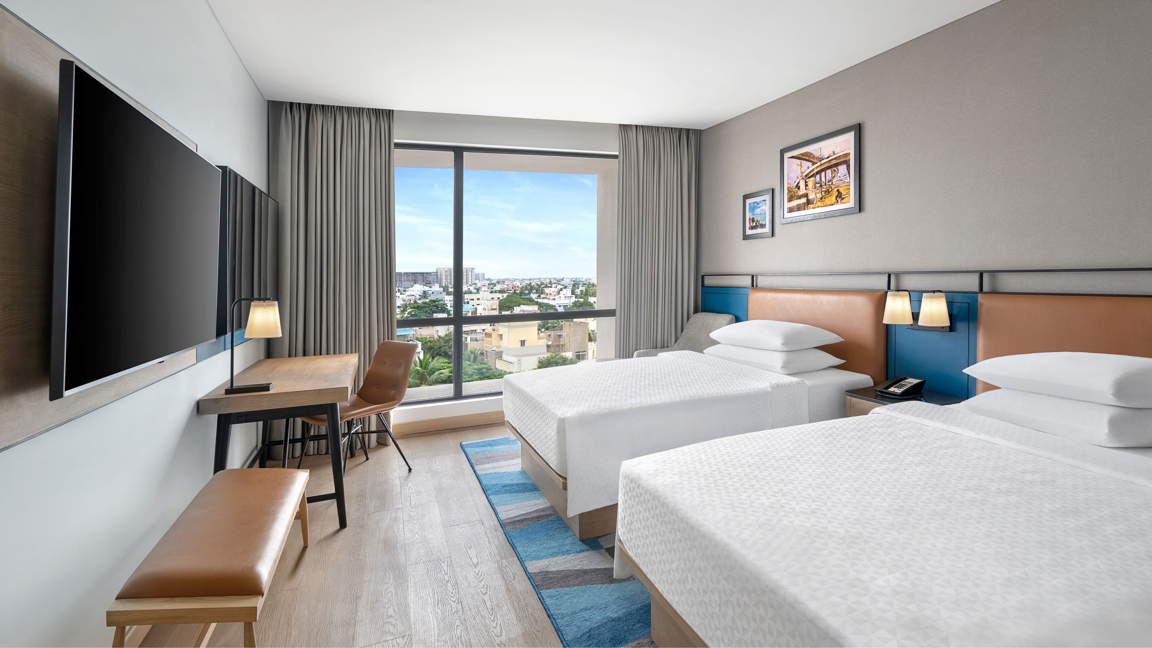 Deluxe Twin Room - Image 2