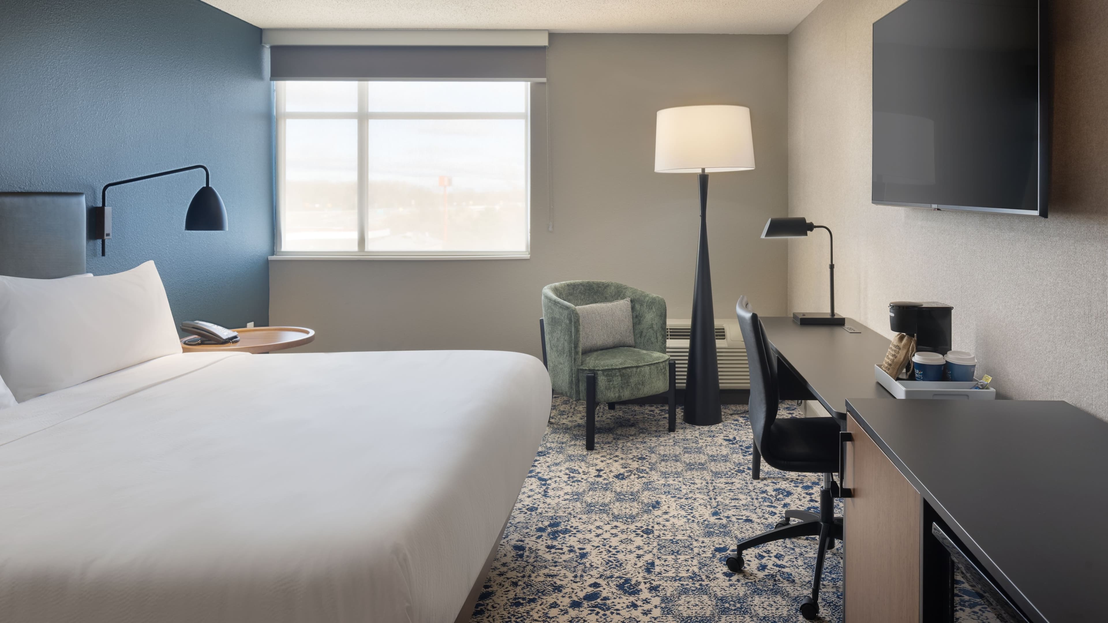 Four Points by Sheraton Saginaw - Image 2