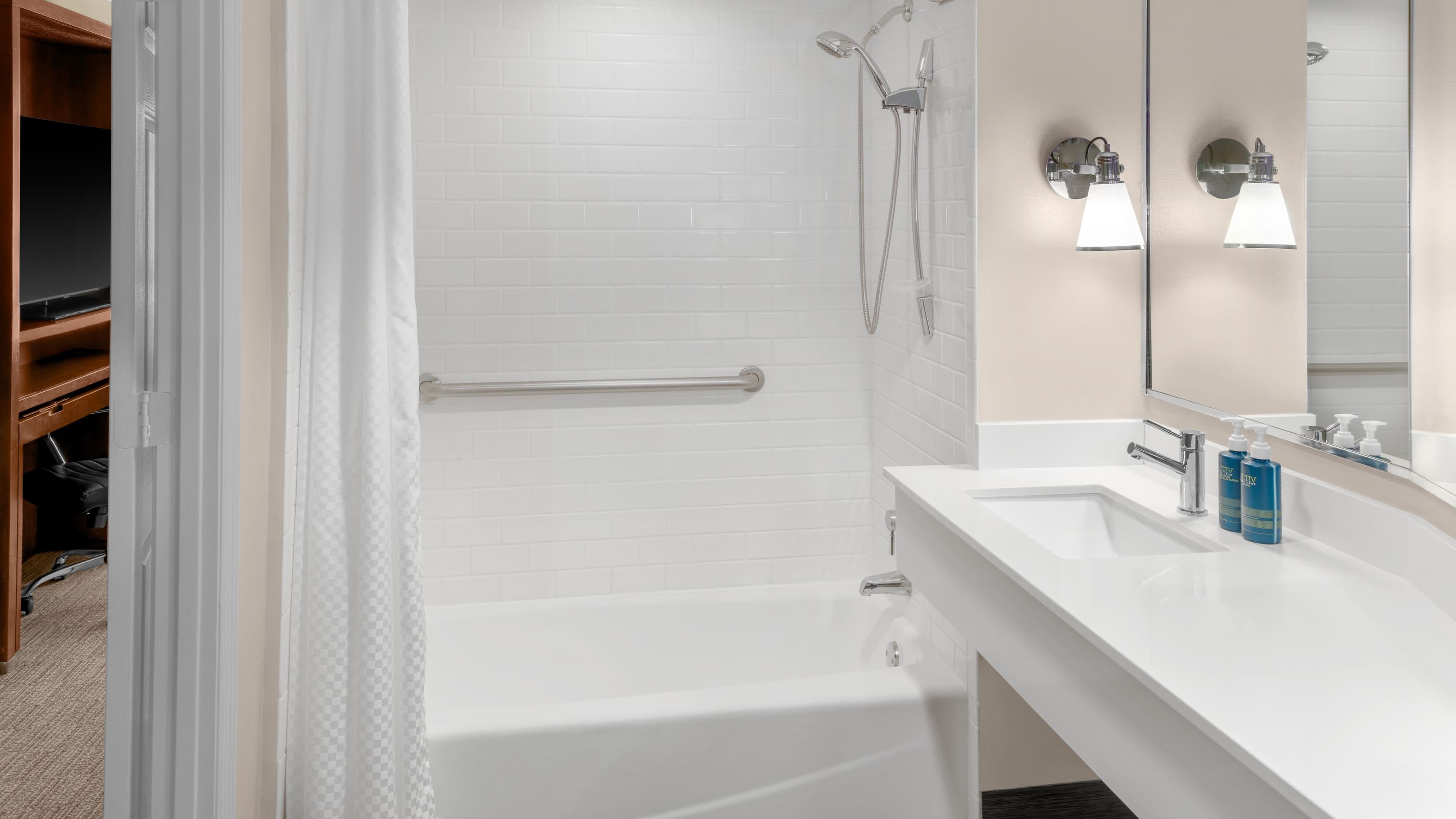 Four Points by Sheraton Orlando International Drive — 23