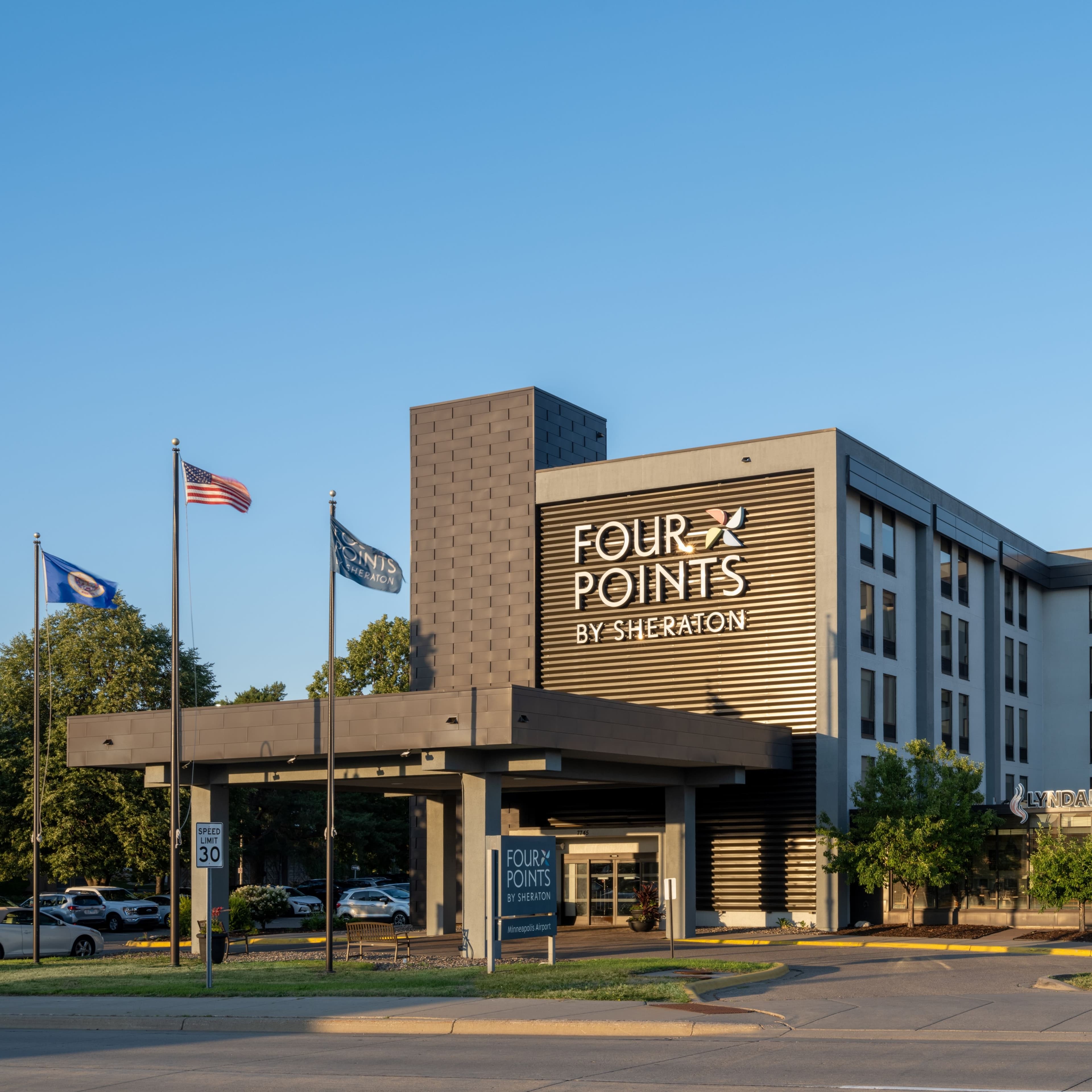 Four Points by Sheraton Mall of America Minneapolis Airport - Image 1