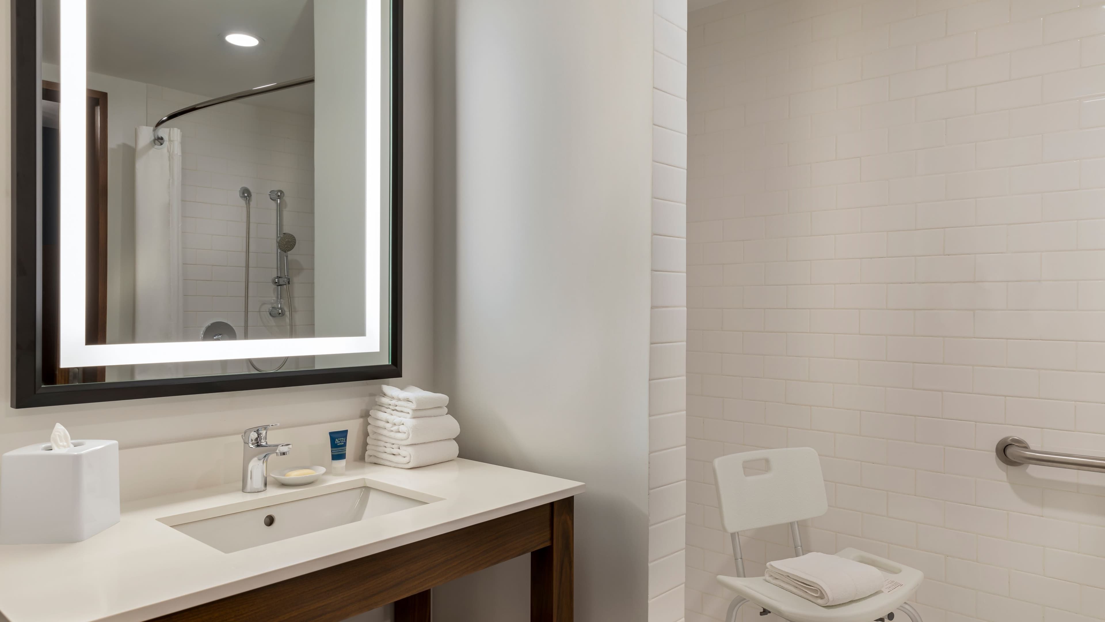 Four Points by Sheraton Monterrey Airport — 11