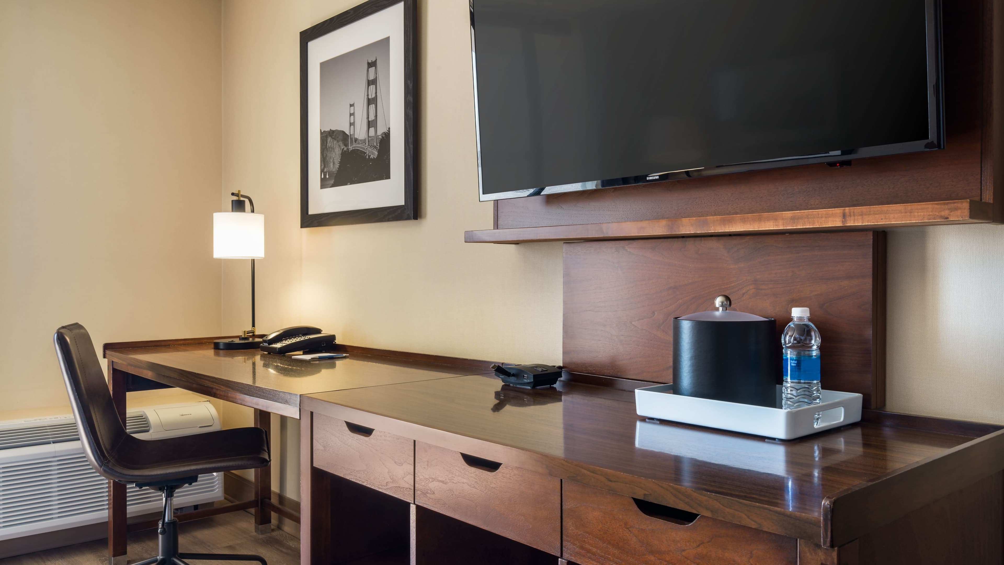 Four Points by Sheraton San Francisco Bay Bridge - Image 3