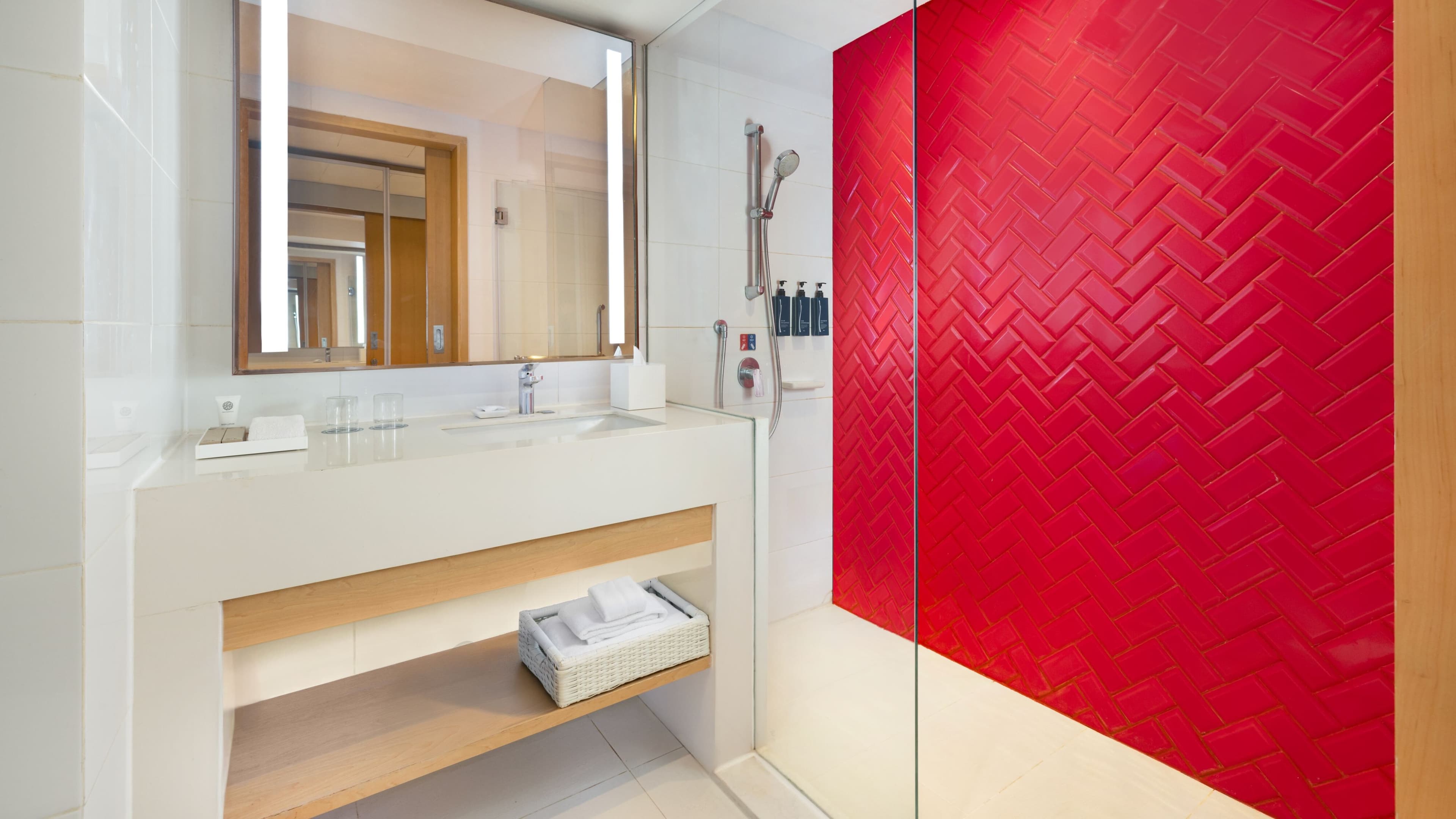 Four Points by Sheraton Surabaya, Tunjungan Plaza — 7