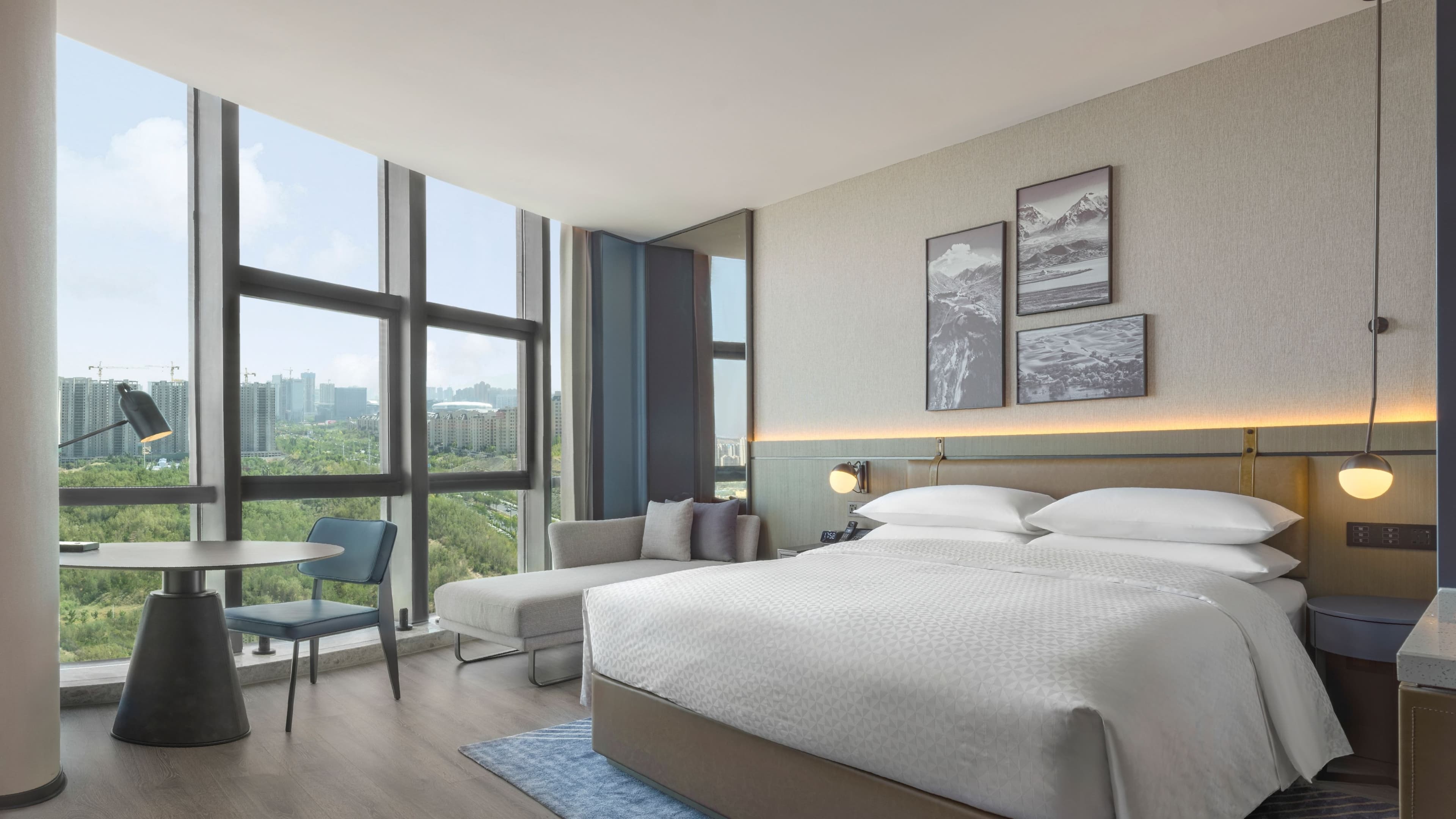 Four Points by Sheraton Urumqi - Image 4