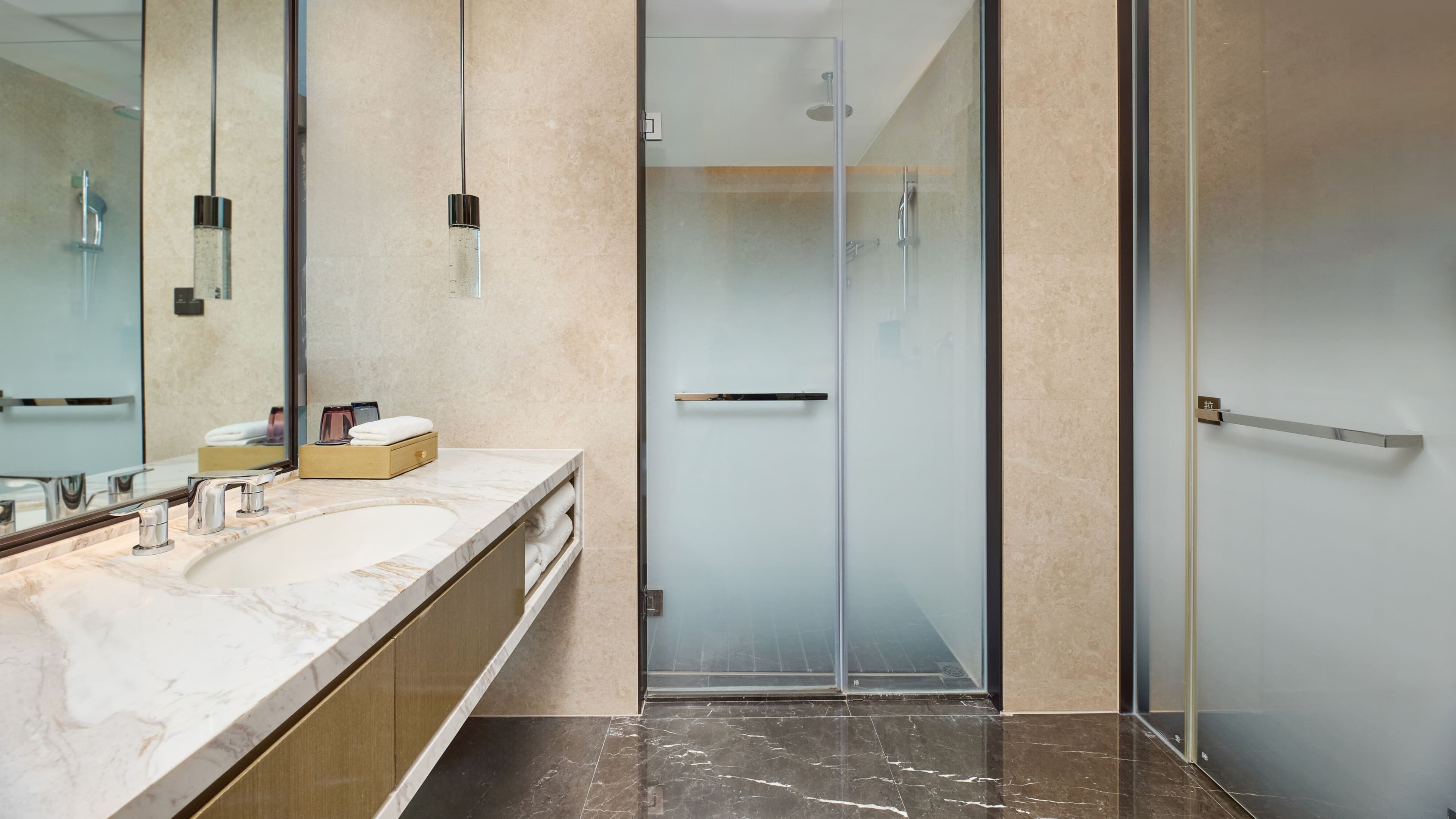 Four Points by Sheraton Wuhan, Jiangxia — 11